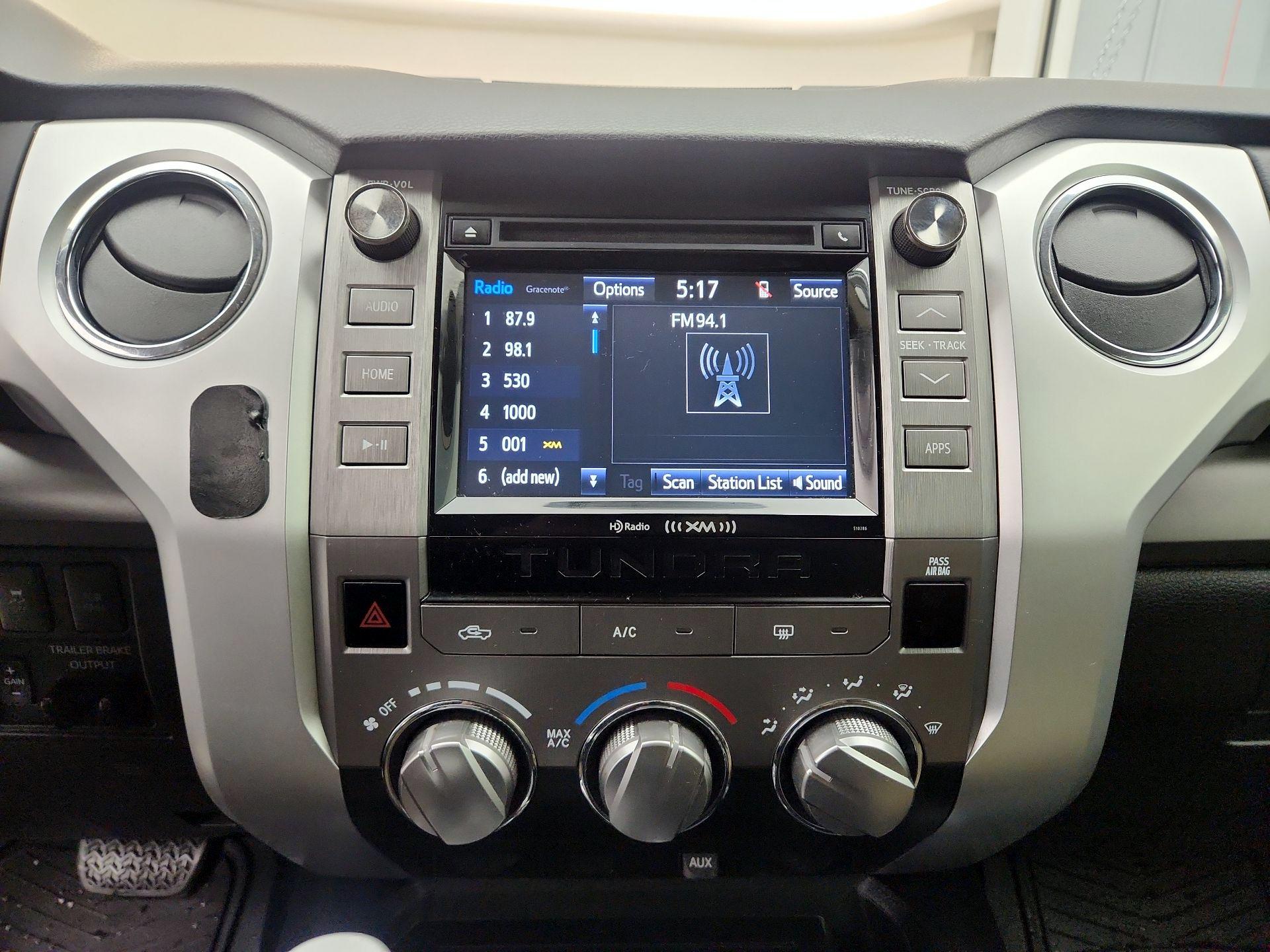 Thumbnail: 2018 Toyota Tundra - 15