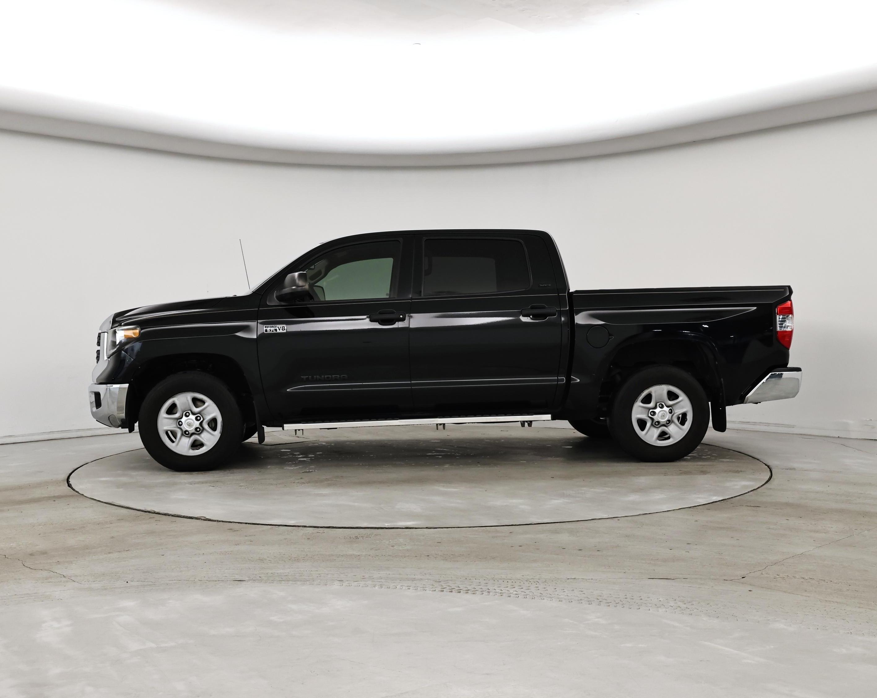 Thumbnail: 2018 Toyota Tundra - 3