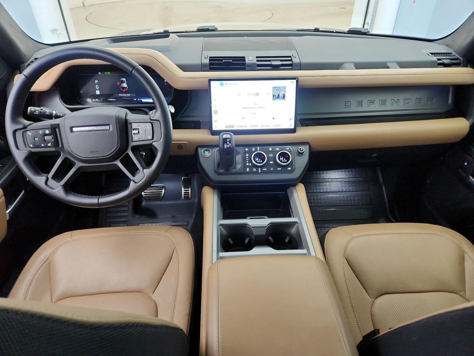 Thumbnail: 2025 Land Rover Defender - 9