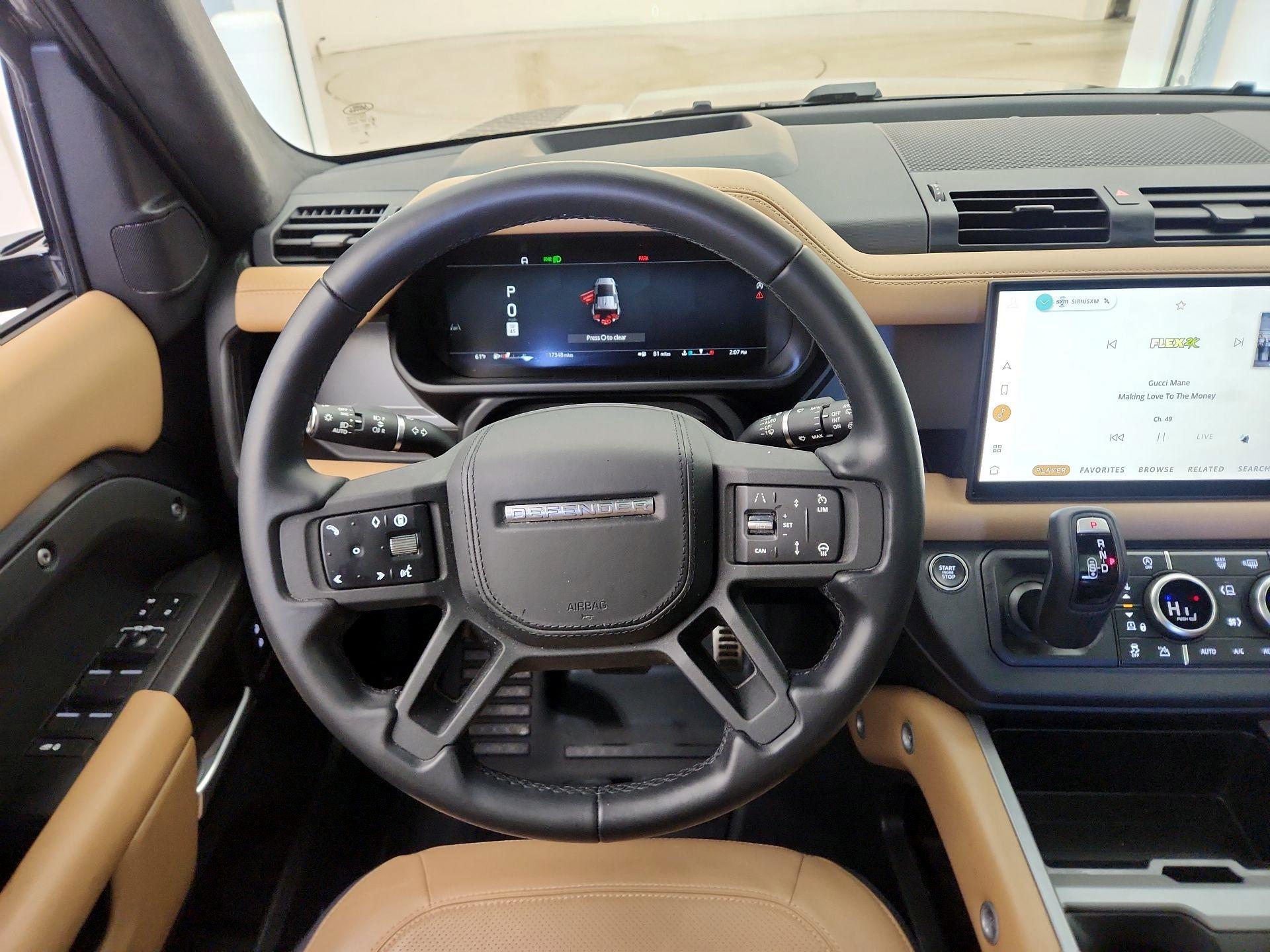 Thumbnail: 2025 Land Rover Defender - 10