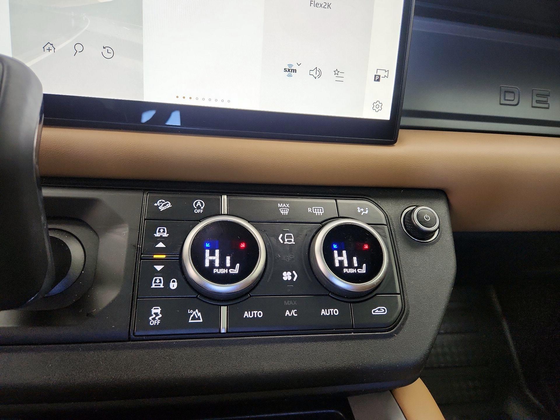 Thumbnail: 2025 Land Rover Defender - 17