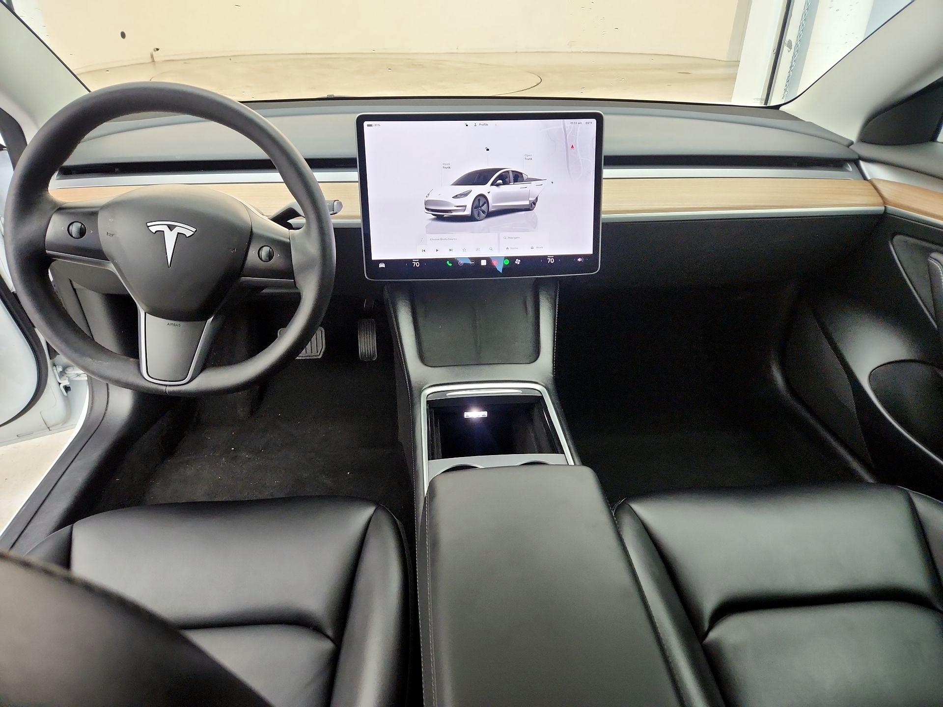 Thumbnail: 2023 Tesla Model 3 - 9