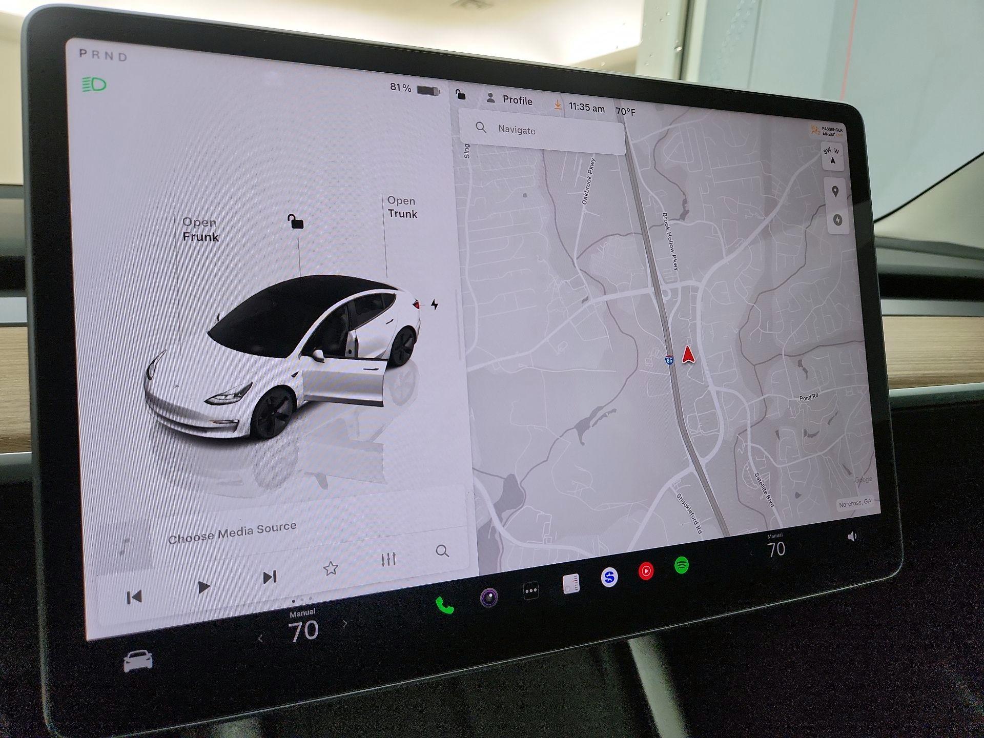 Thumbnail: 2023 Tesla Model 3 - 13