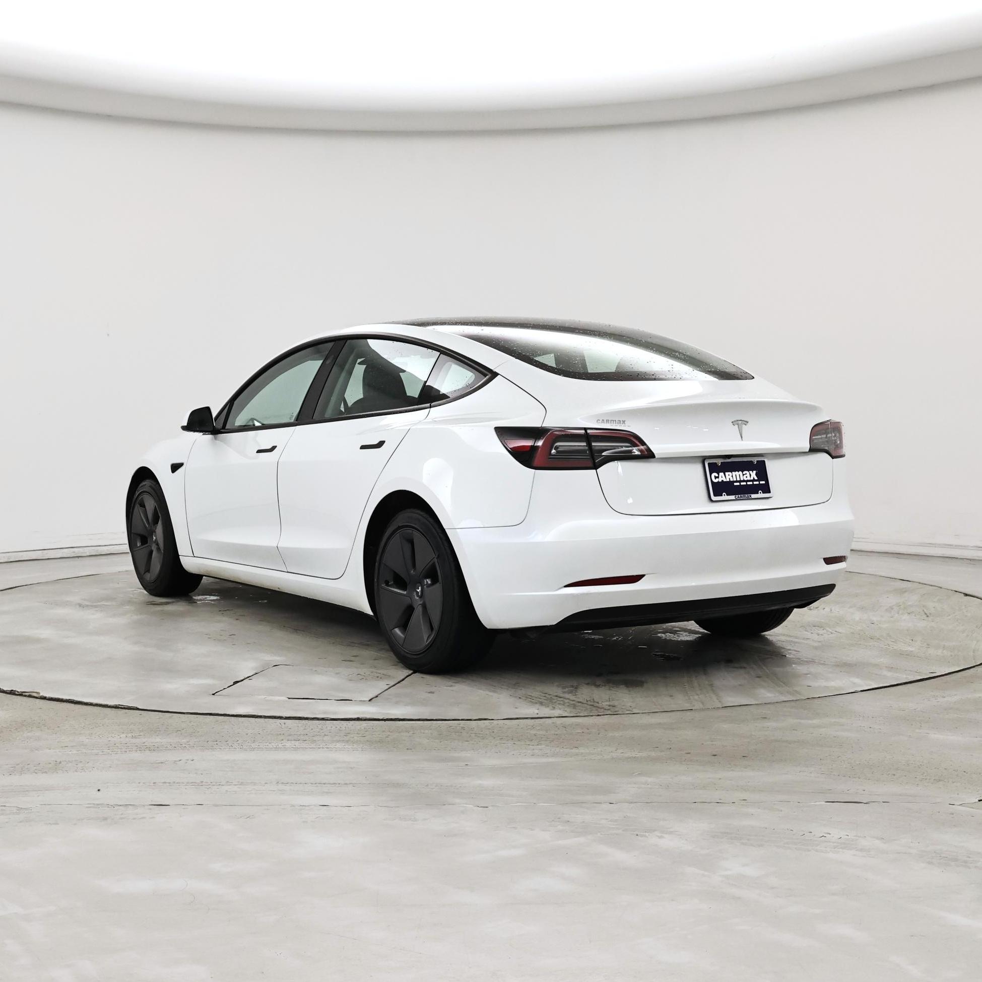 Thumbnail: 2023 Tesla Model 3 - 2