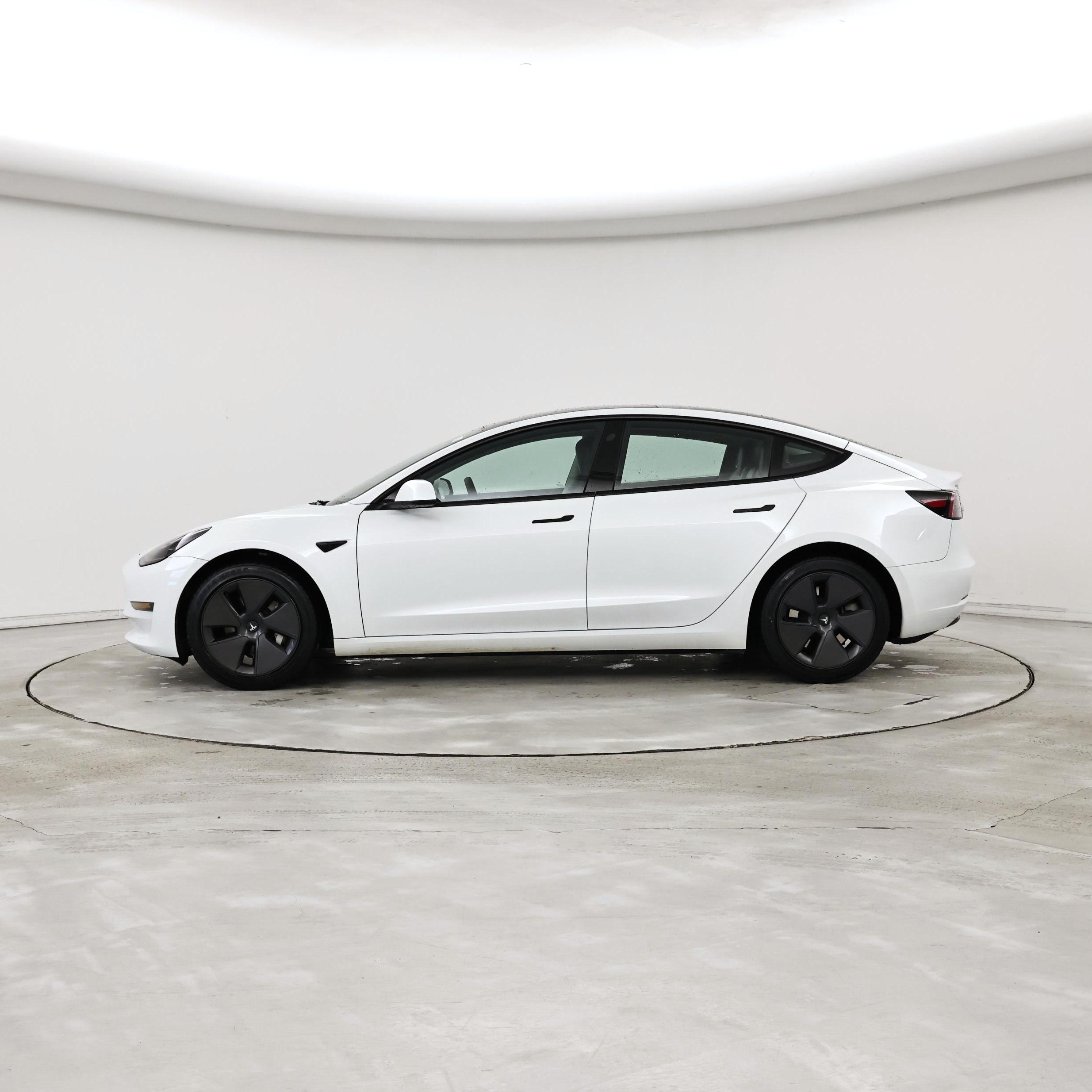 Thumbnail: 2023 Tesla Model 3 - 3