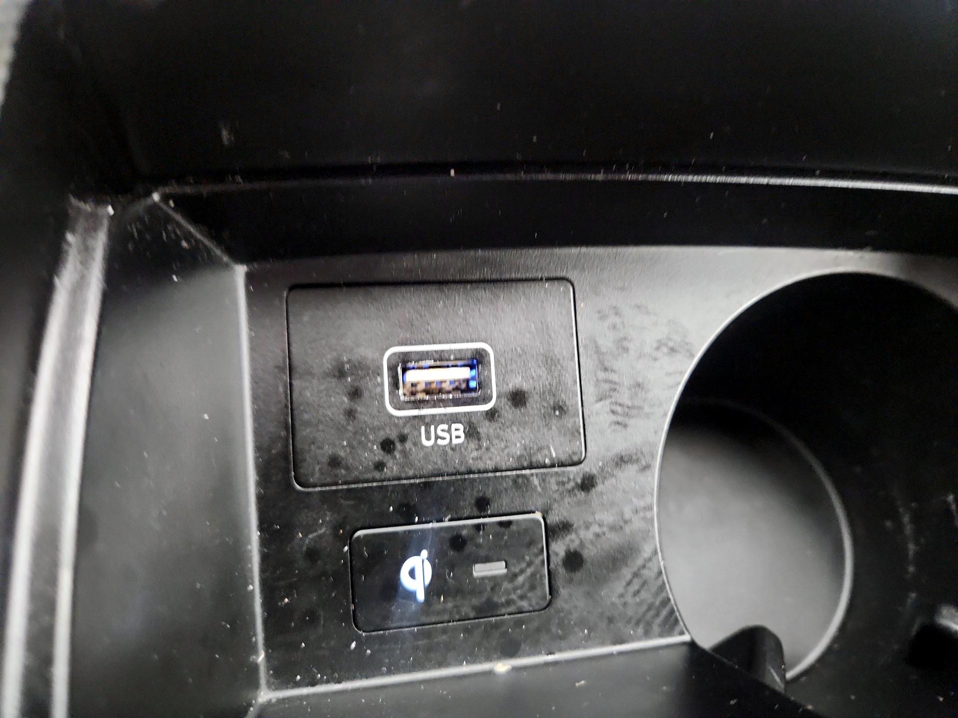 Thumbnail: 2023 Hyundai Santa Fe - 19