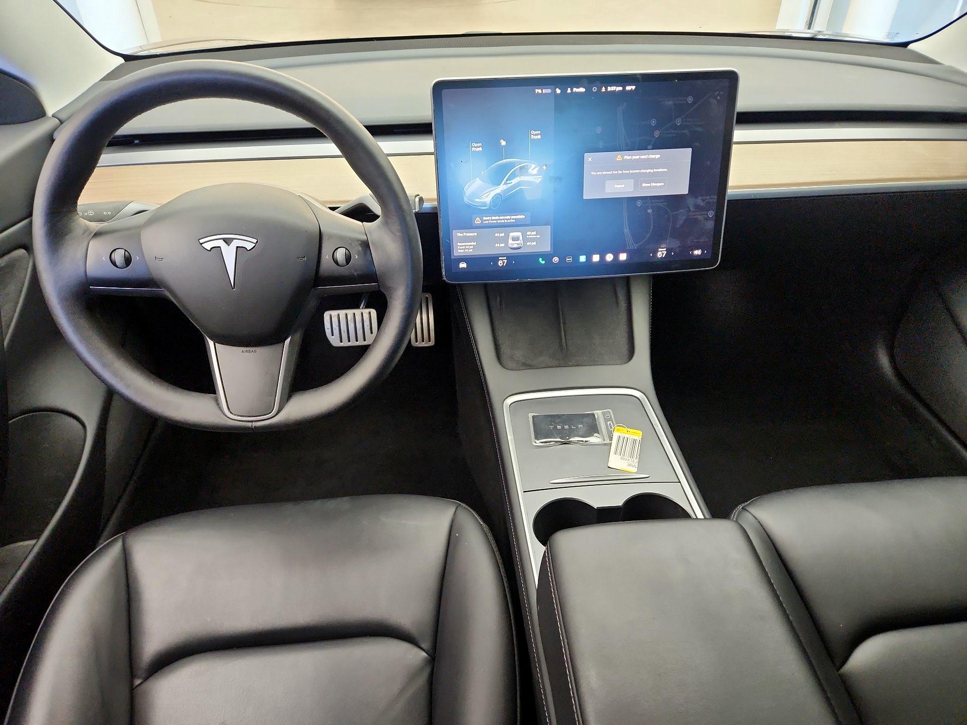 Thumbnail: 2021 Tesla Model 3 - 9