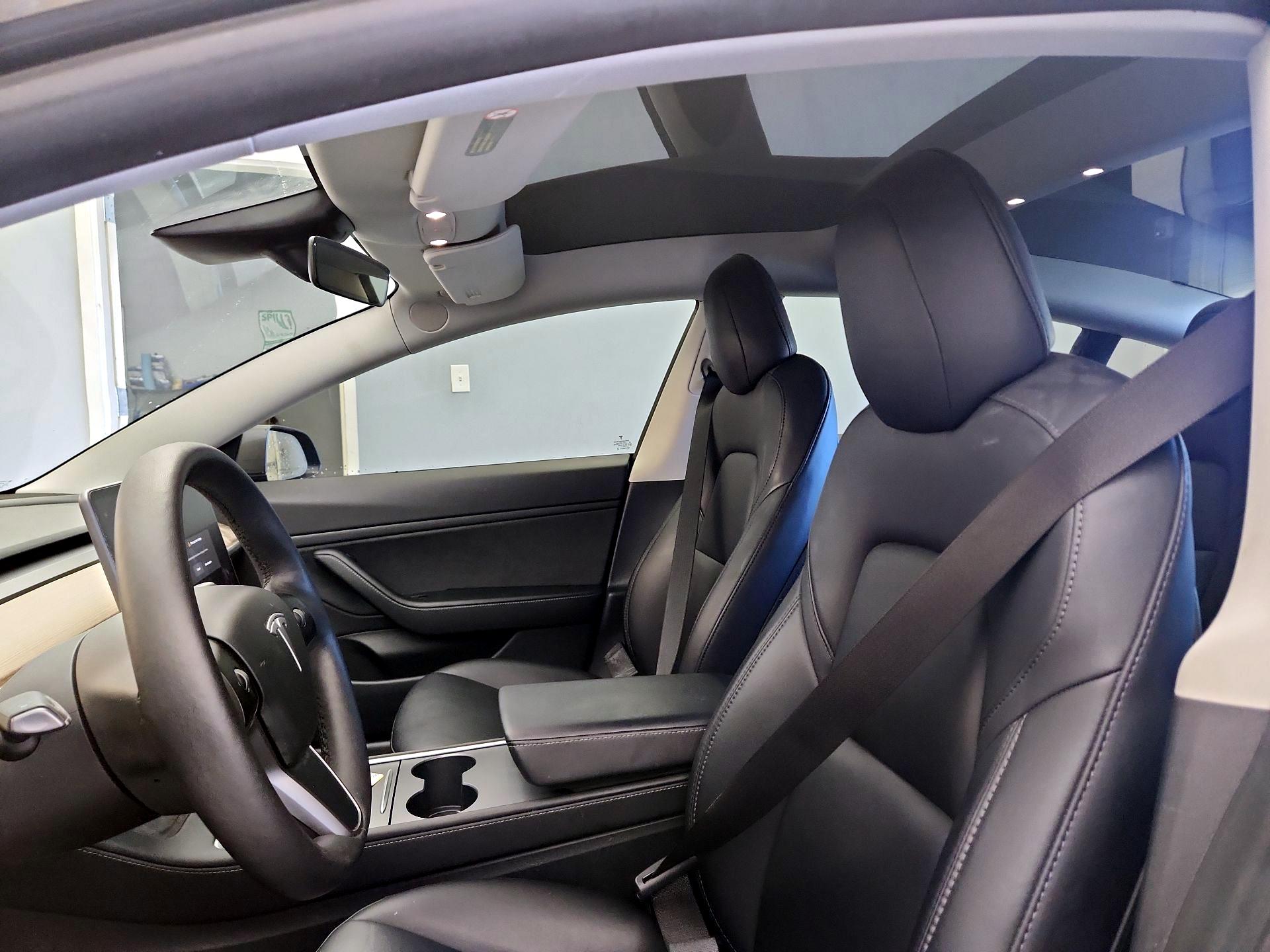 Thumbnail: 2021 Tesla Model 3 - 18