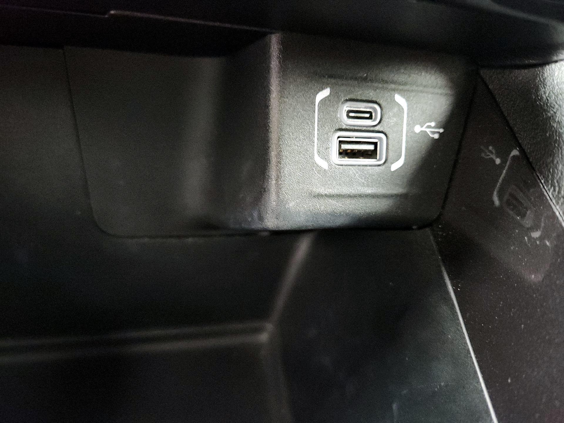 Thumbnail: 2022 Jeep Compass - 18