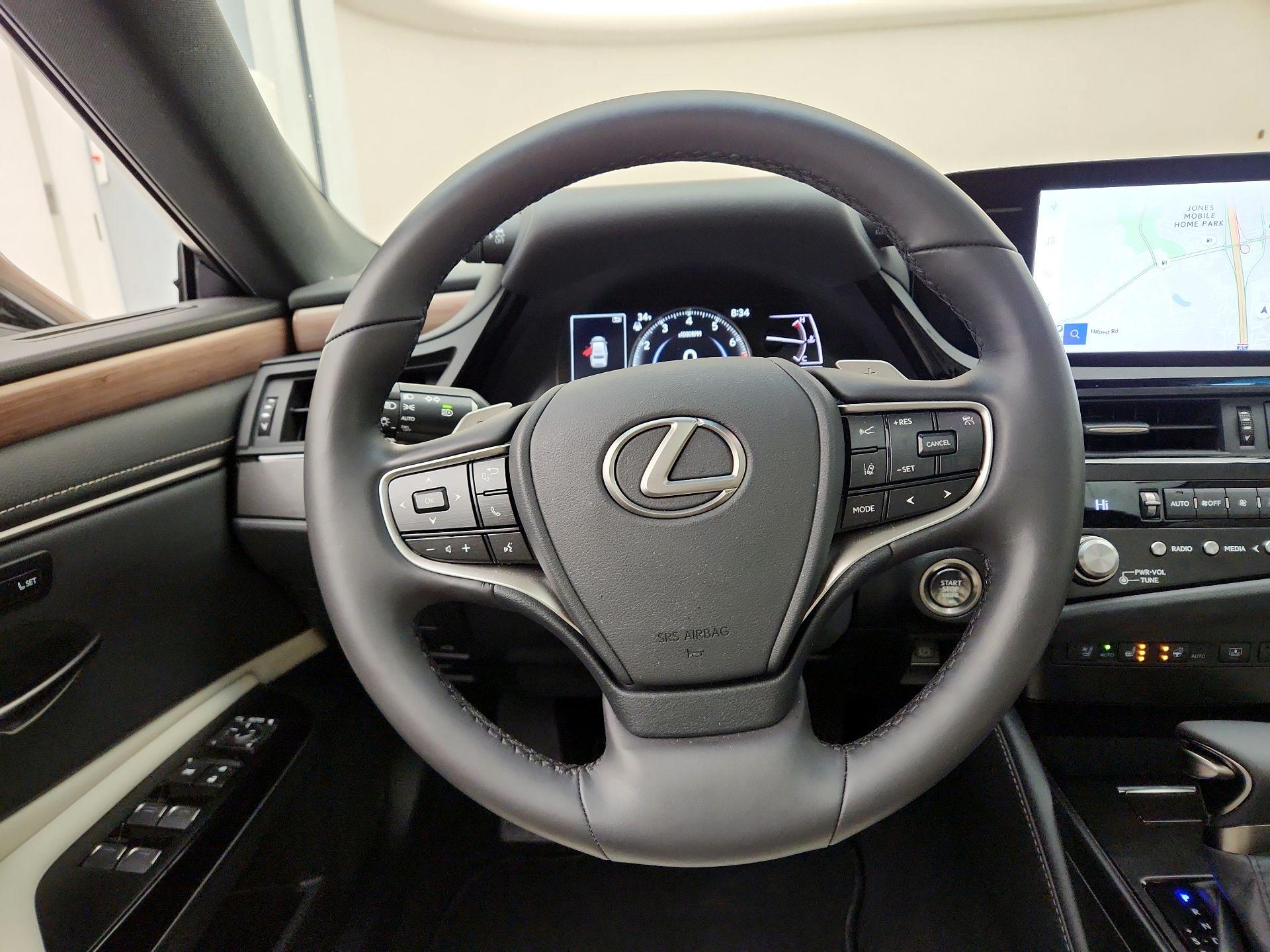 Thumbnail: 2024 Lexus ES - 10