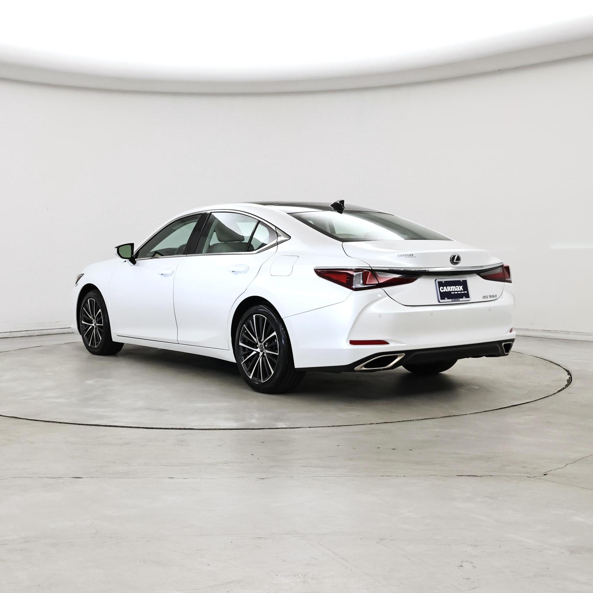 Thumbnail: 2024 Lexus ES - 2