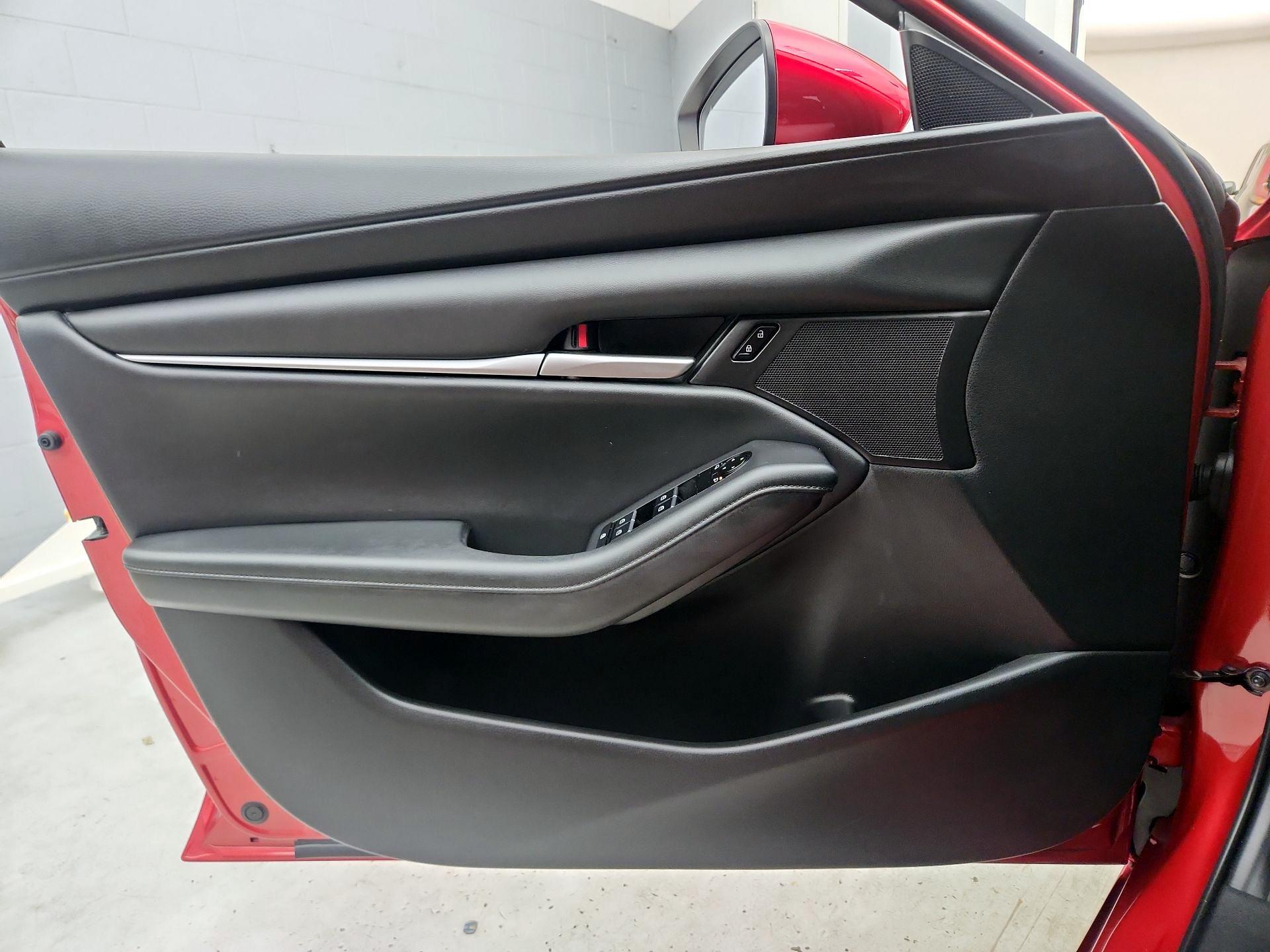 Thumbnail: 2021 Mazda Mazda3 - 12