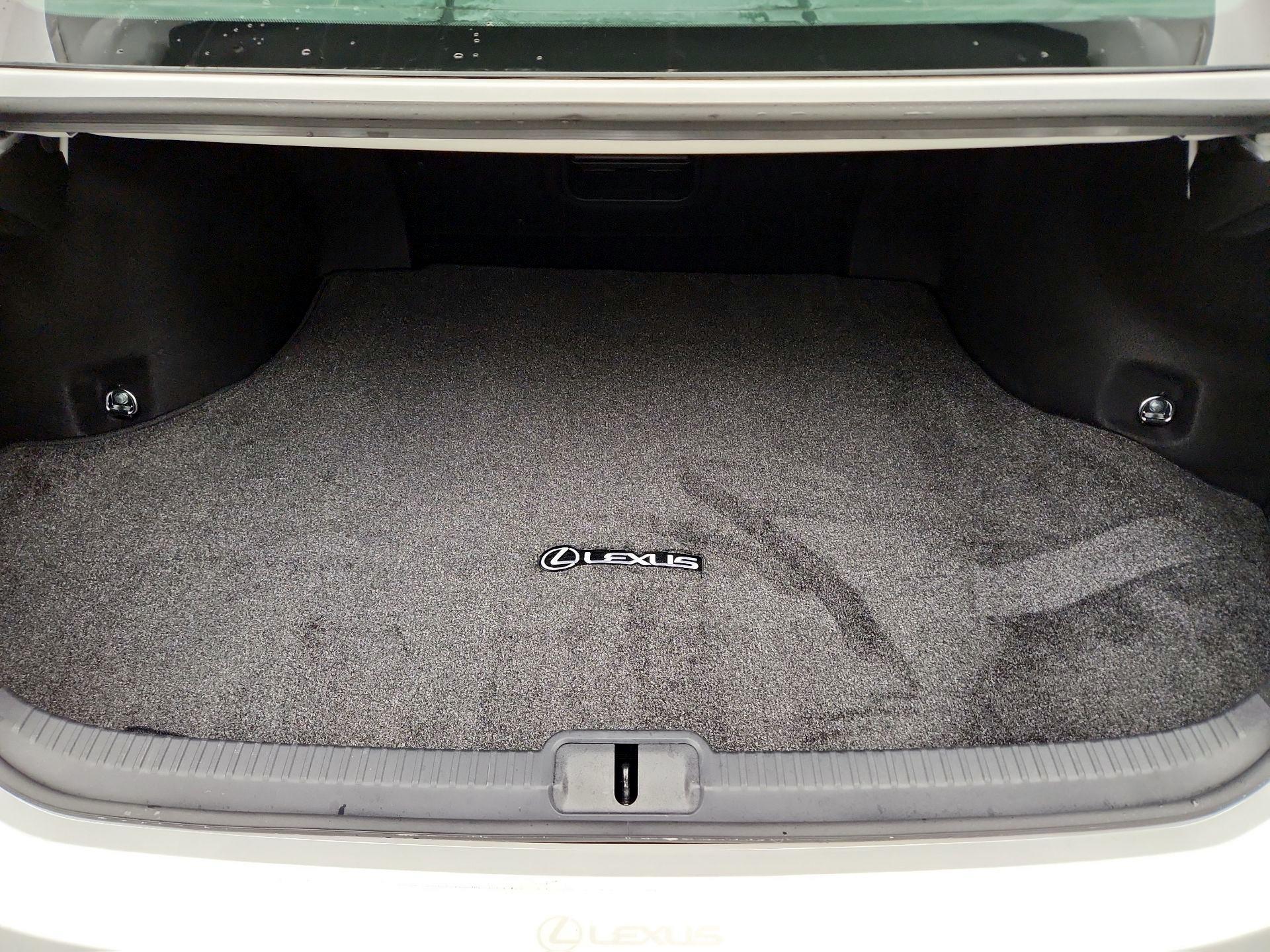 Thumbnail: 2024 Lexus ES - 19