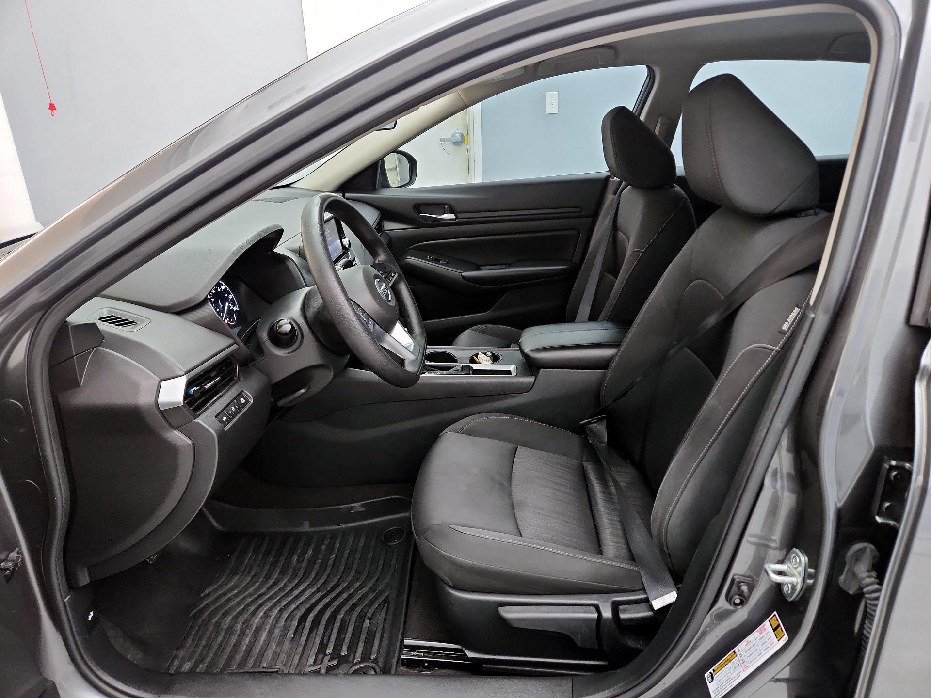 Thumbnail: 2022 Nissan Altima - 11