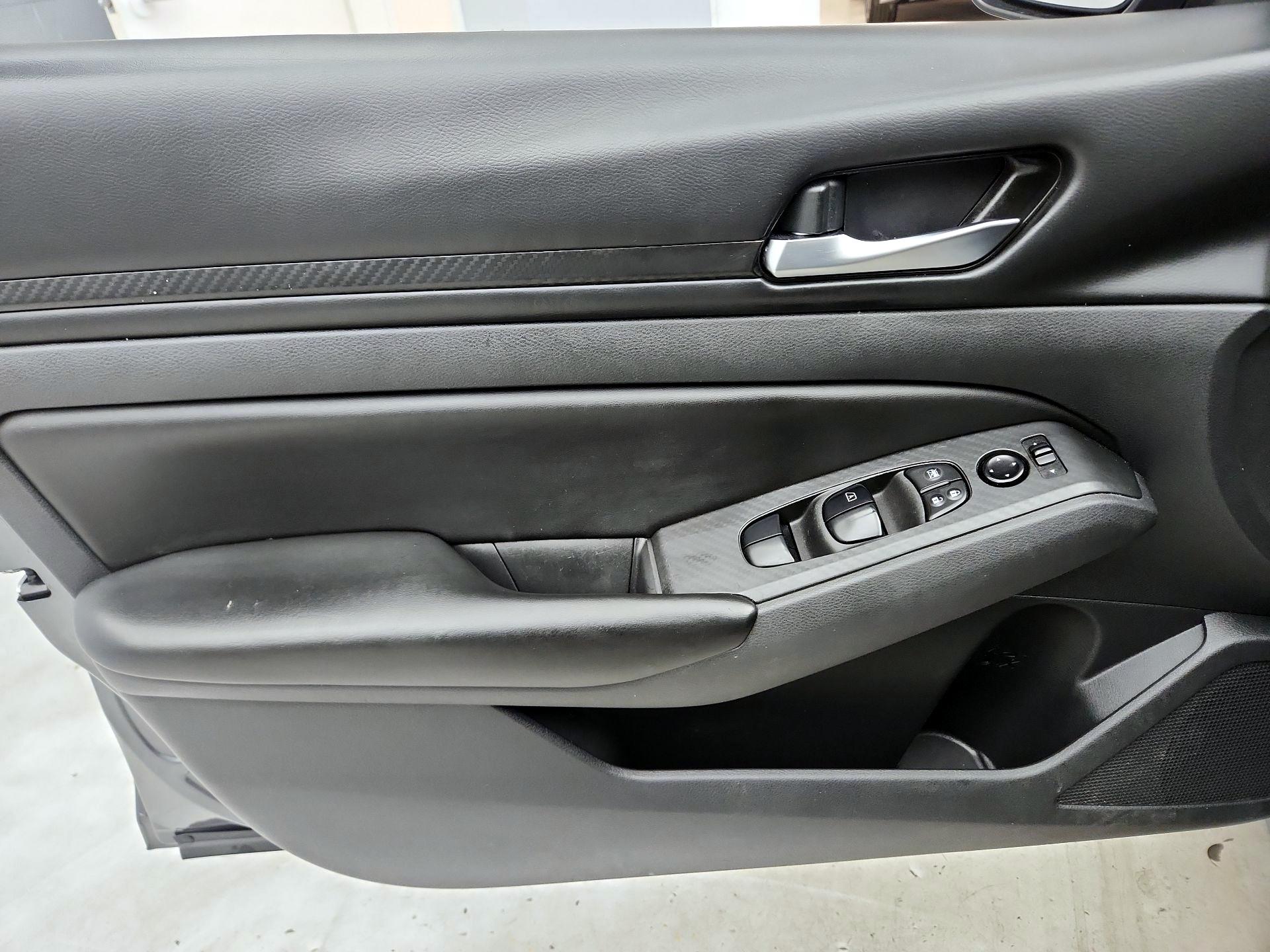 Thumbnail: 2022 Nissan Altima - 12