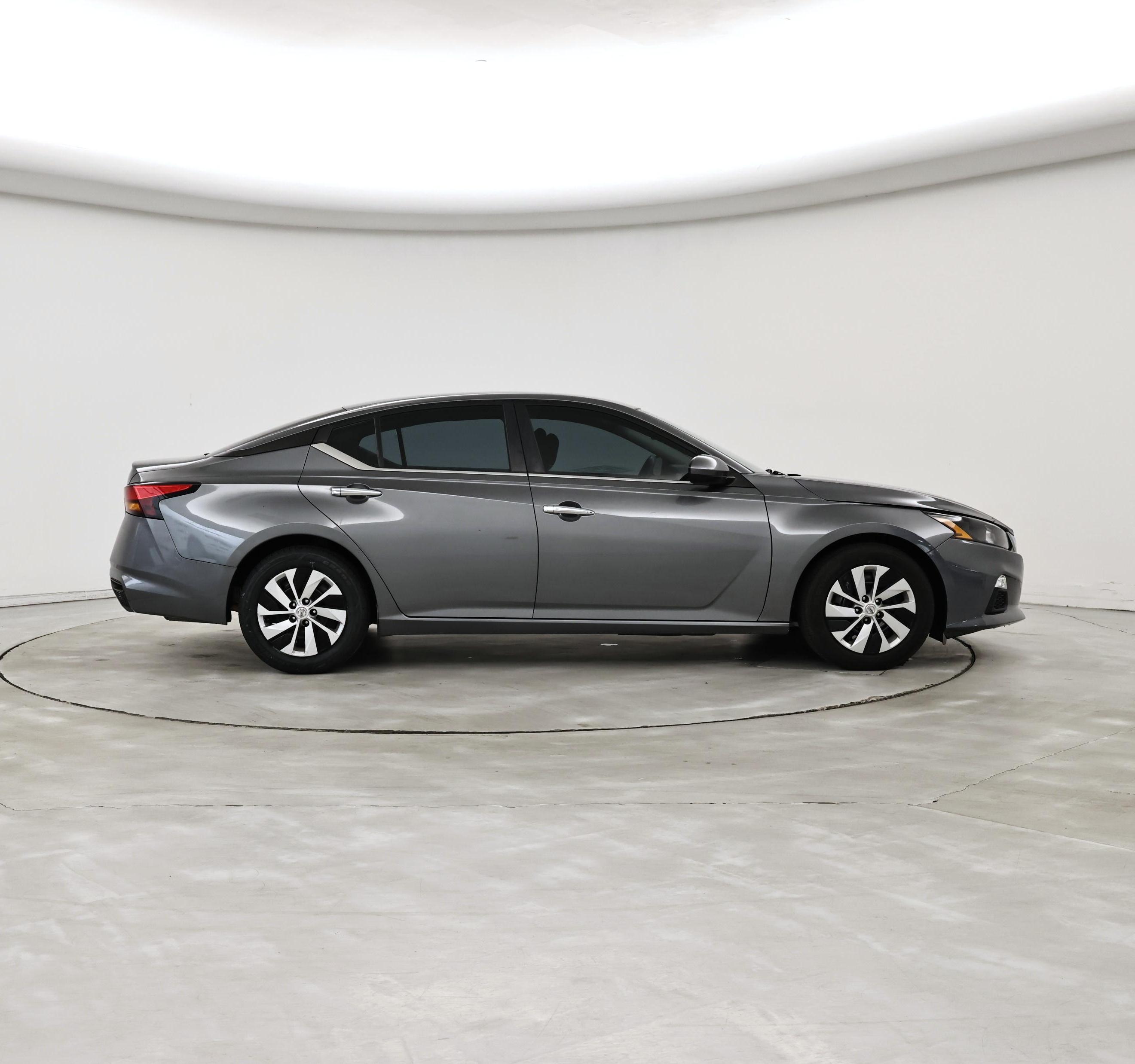 Thumbnail: 2022 Nissan Altima - 7