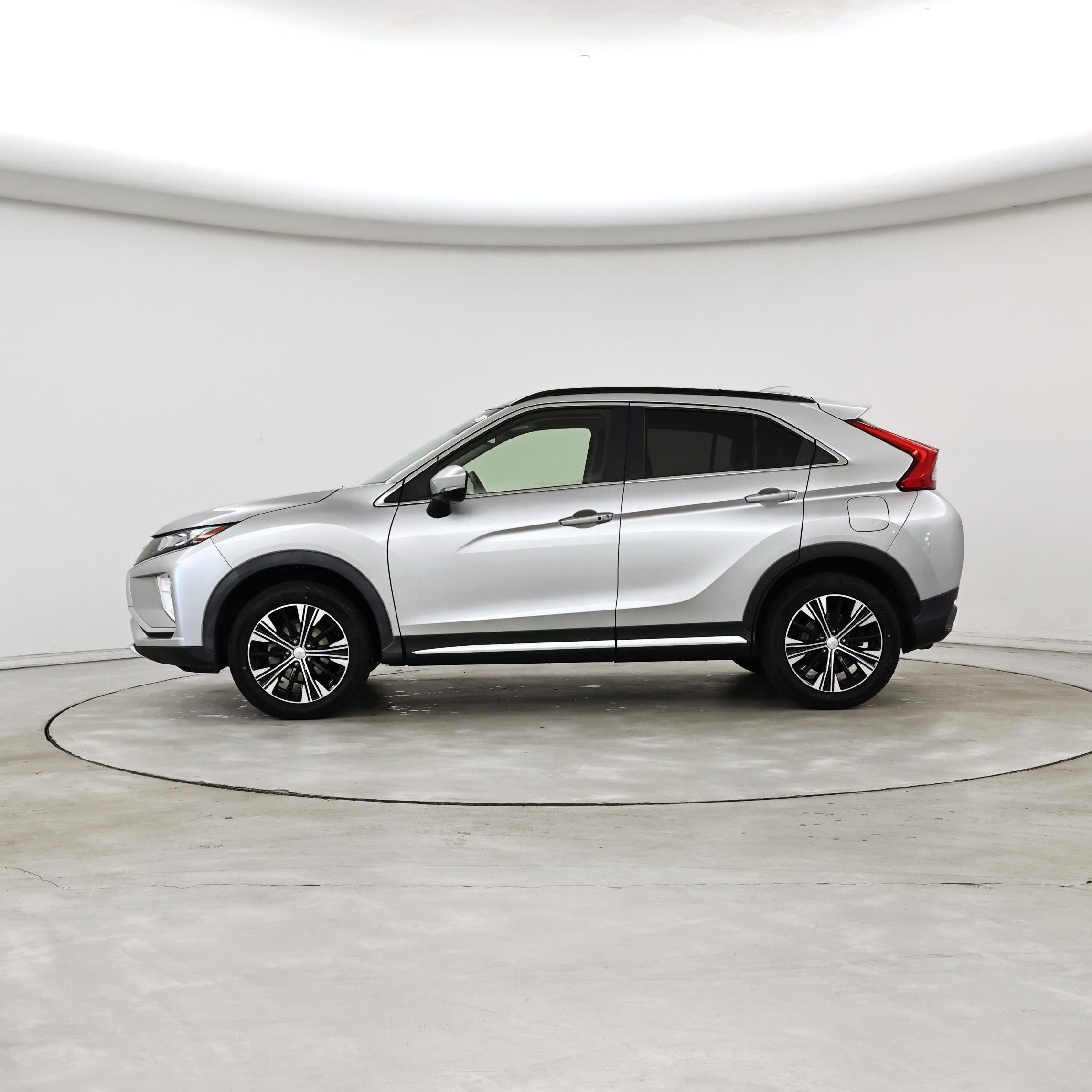 Thumbnail: 2019 Mitsubishi Eclipse Cross - 3