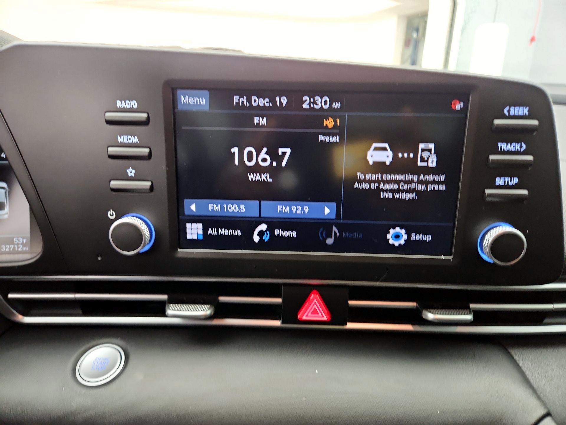 Thumbnail: 2023 Hyundai Elantra - 15