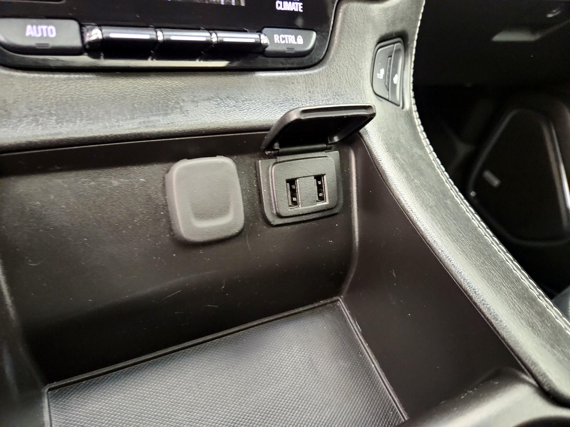 Thumbnail: 2020 Chevrolet Tahoe - 19