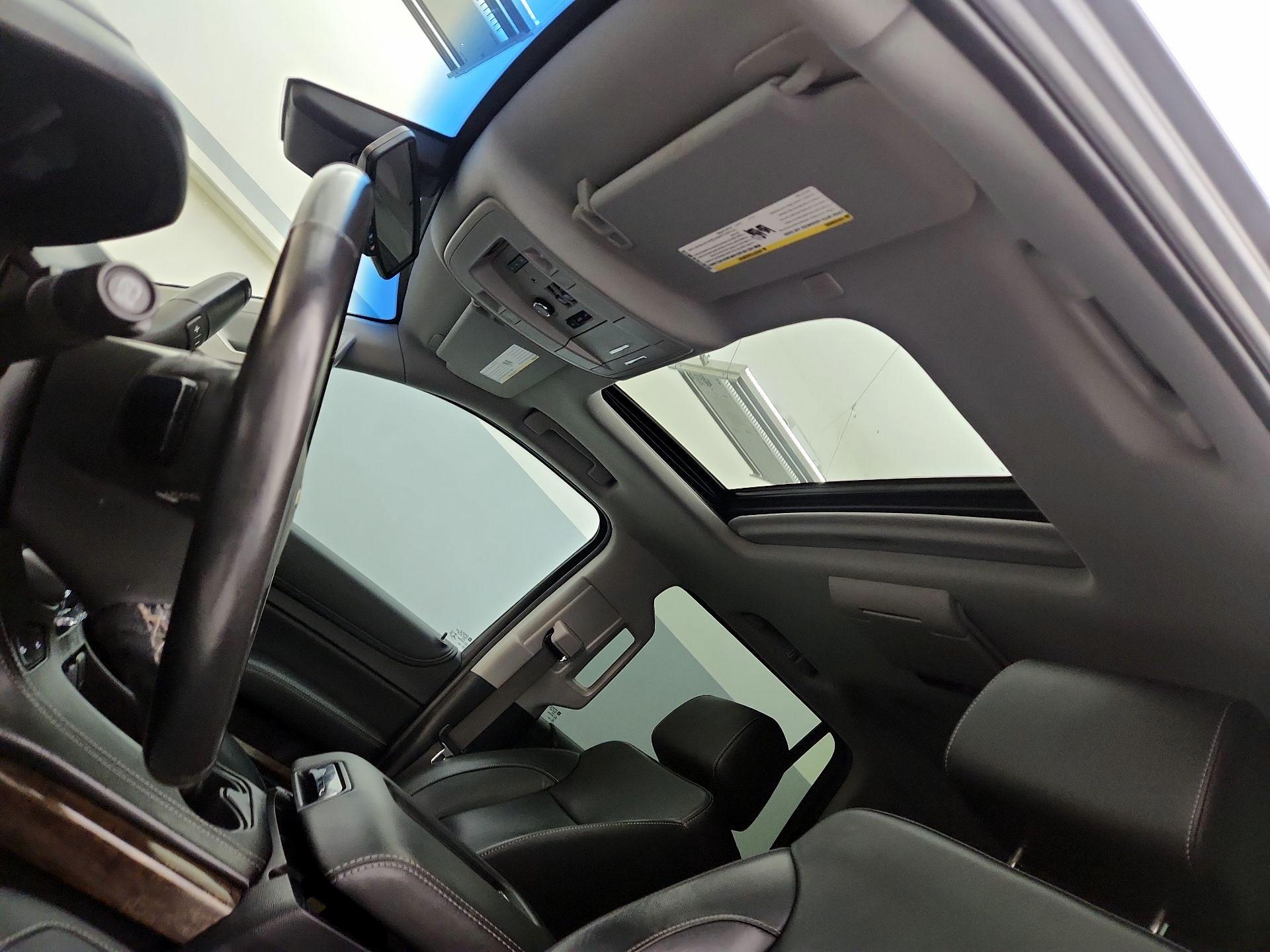 Thumbnail: 2020 Chevrolet Tahoe - 20