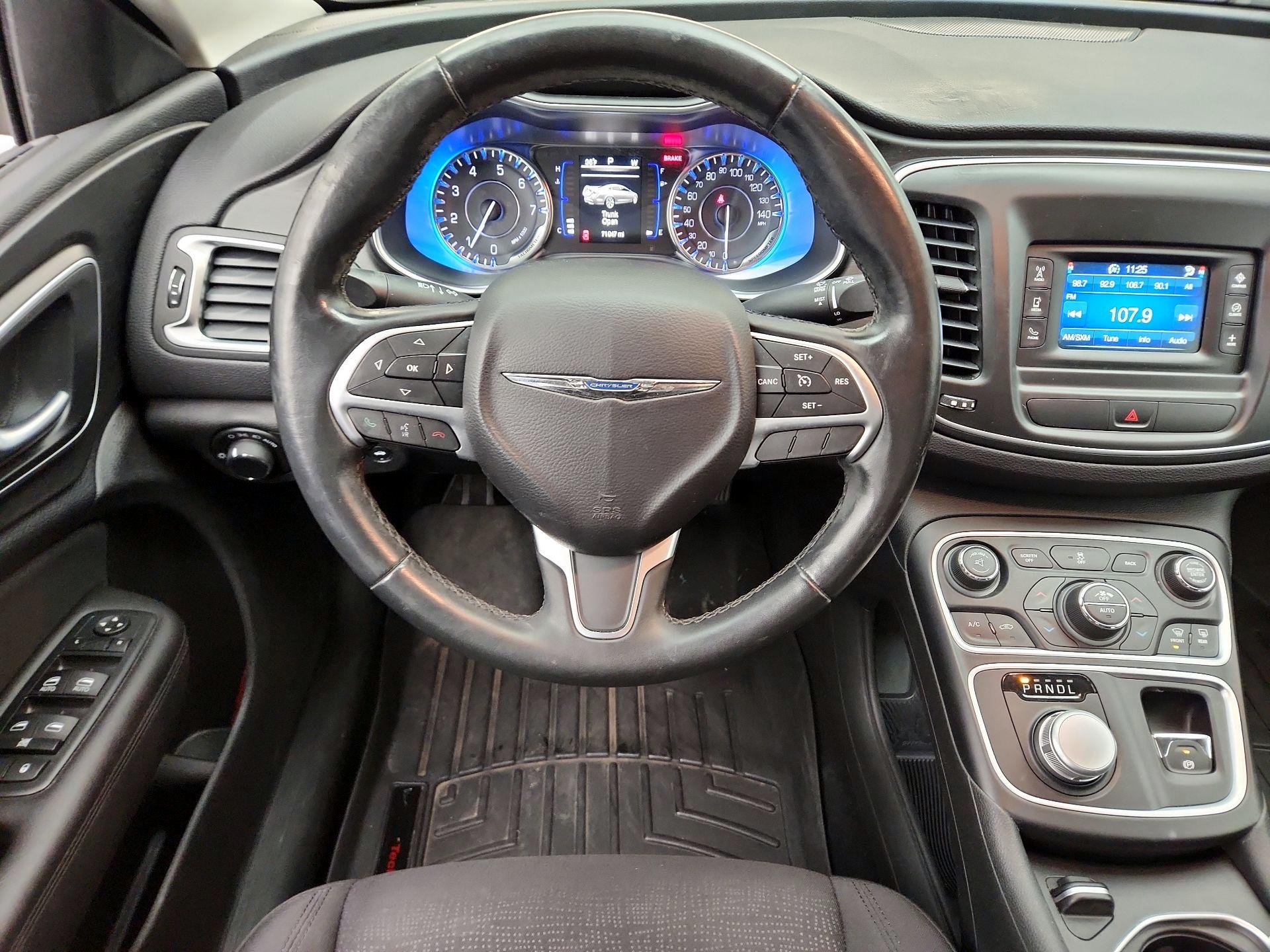 Thumbnail: 2015 Chrysler 200 - 10