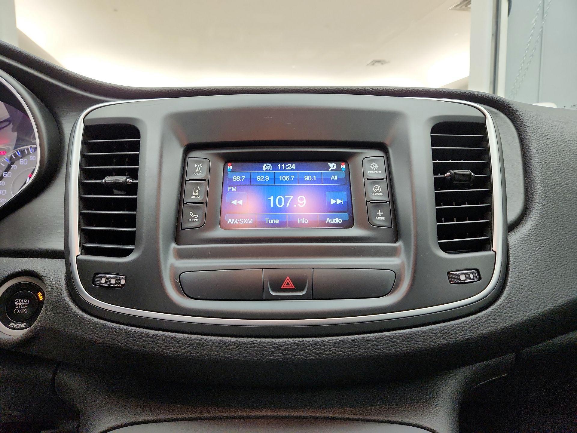 Thumbnail: 2015 Chrysler 200 - 15