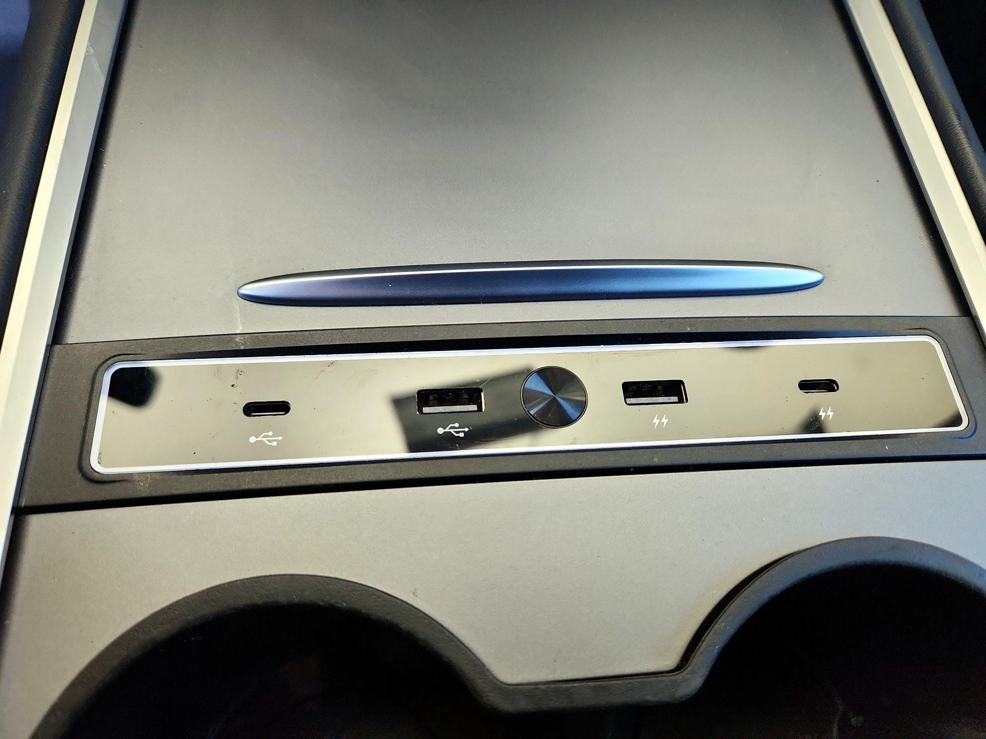 Thumbnail: 2024 Tesla Model Y - 18