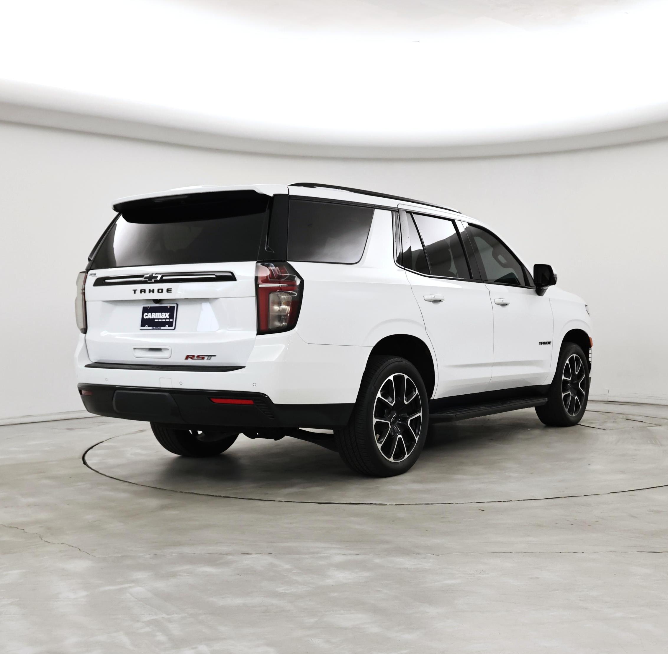 Thumbnail: 2024 Chevrolet Tahoe - 8