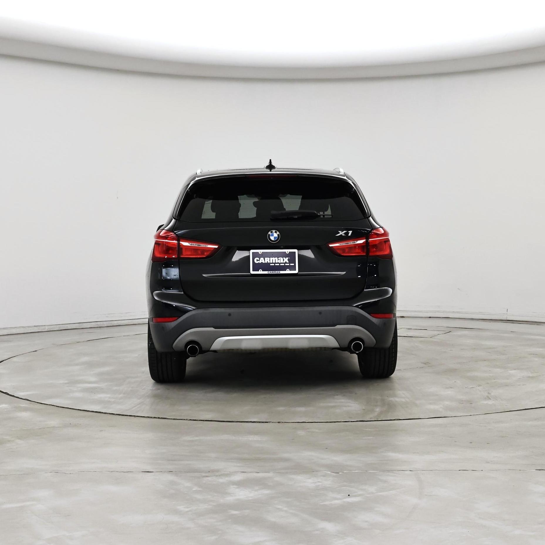 Thumbnail: 2017 BMW X1 - 6