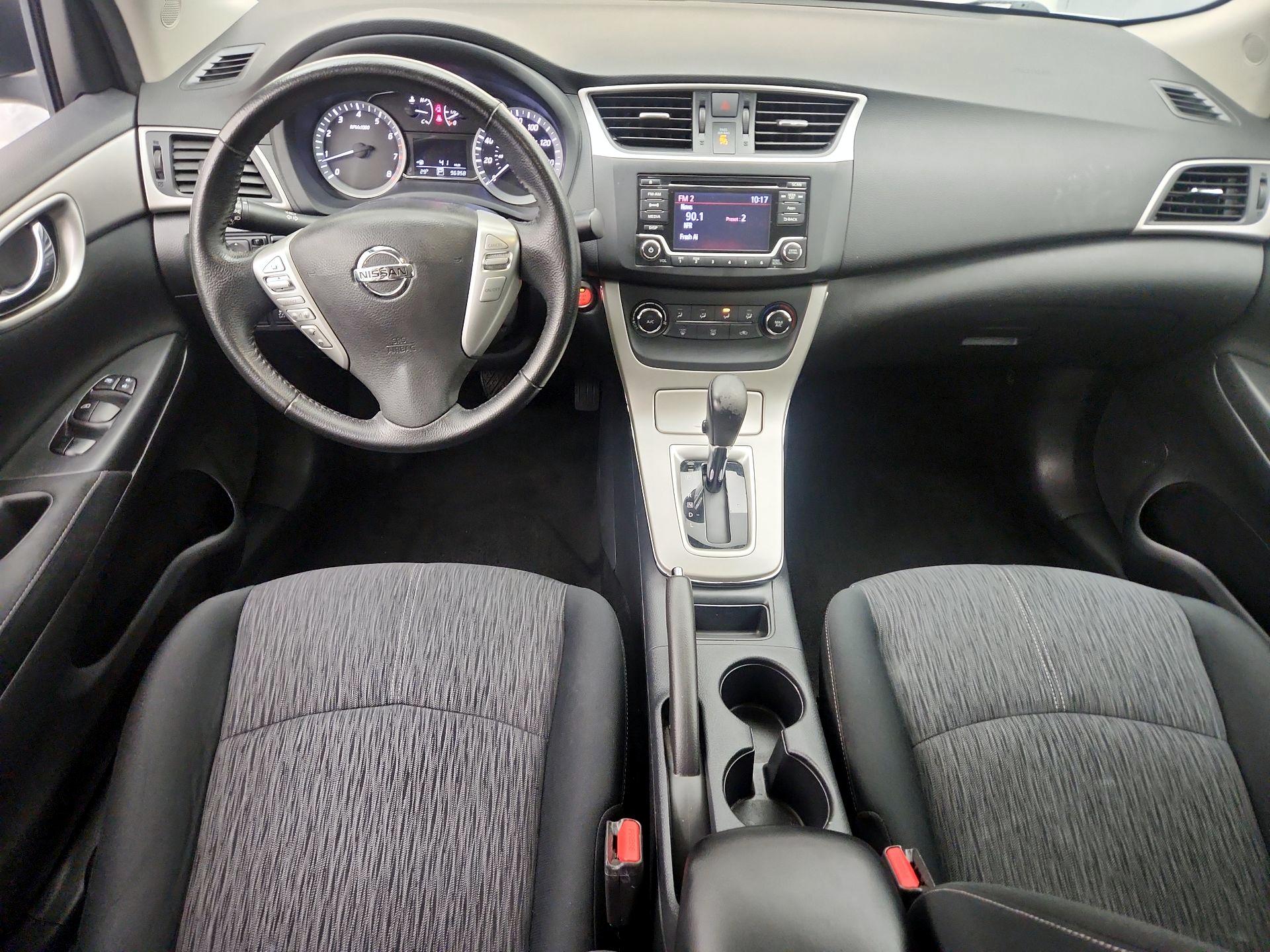 Thumbnail: 2015 Nissan Sentra - 9