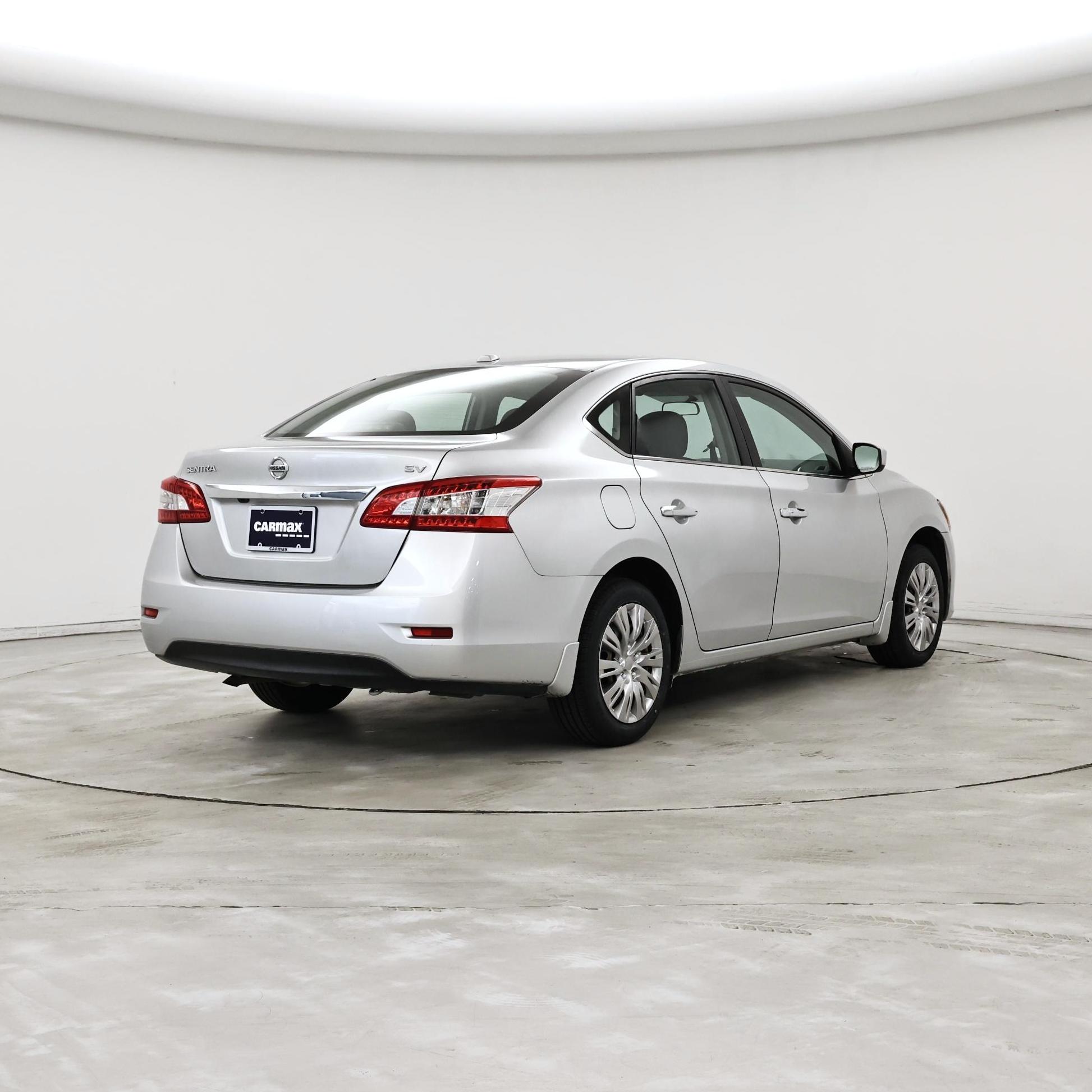 Thumbnail: 2015 Nissan Sentra - 8