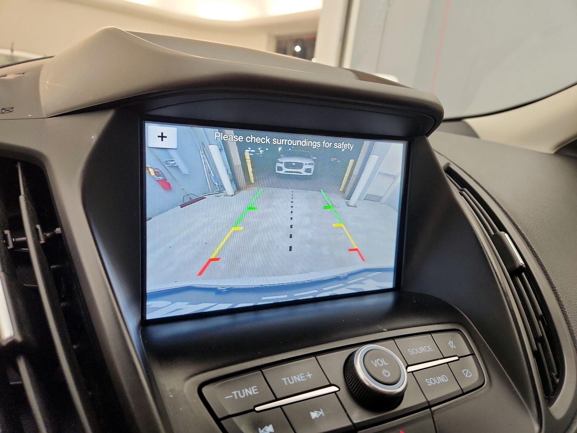 Thumbnail: 2019 Ford Escape - 14