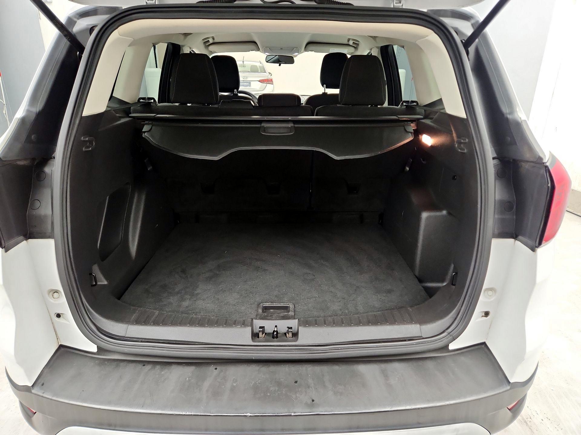 Thumbnail: 2019 Ford Escape - 20