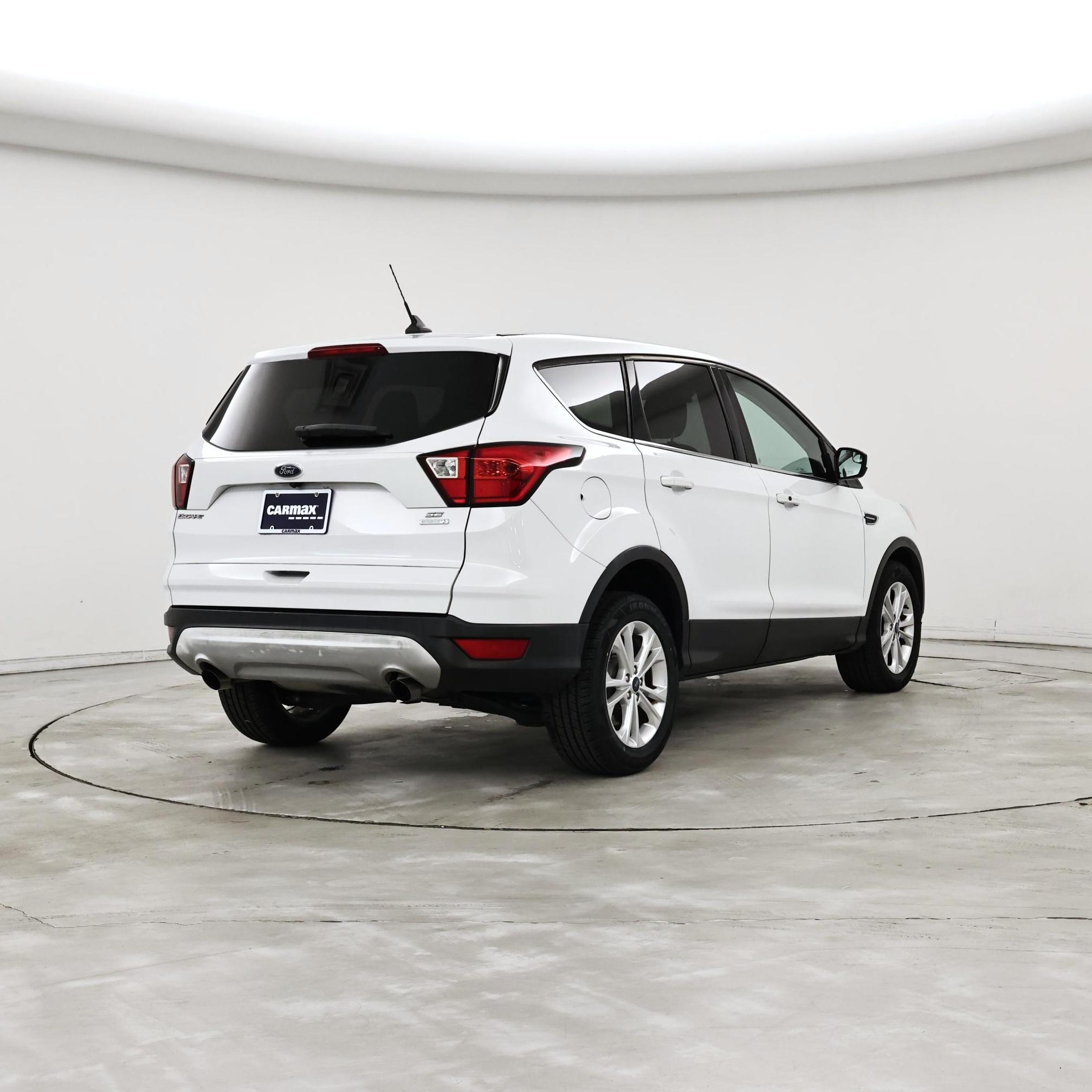 Thumbnail: 2019 Ford Escape - 8