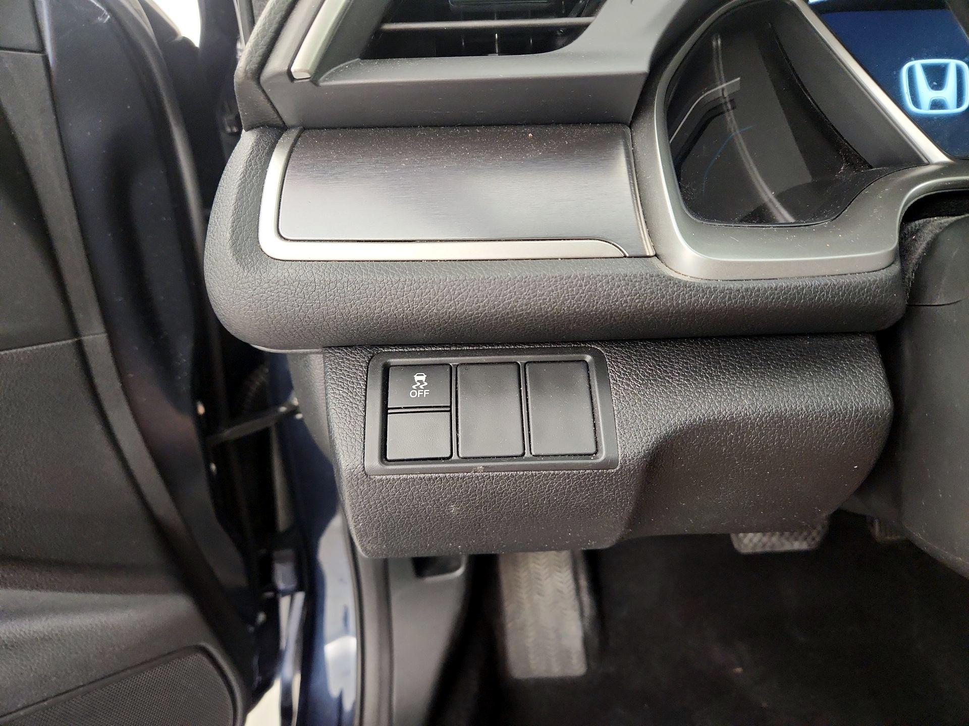 Thumbnail: 2017 Honda Civic - 13