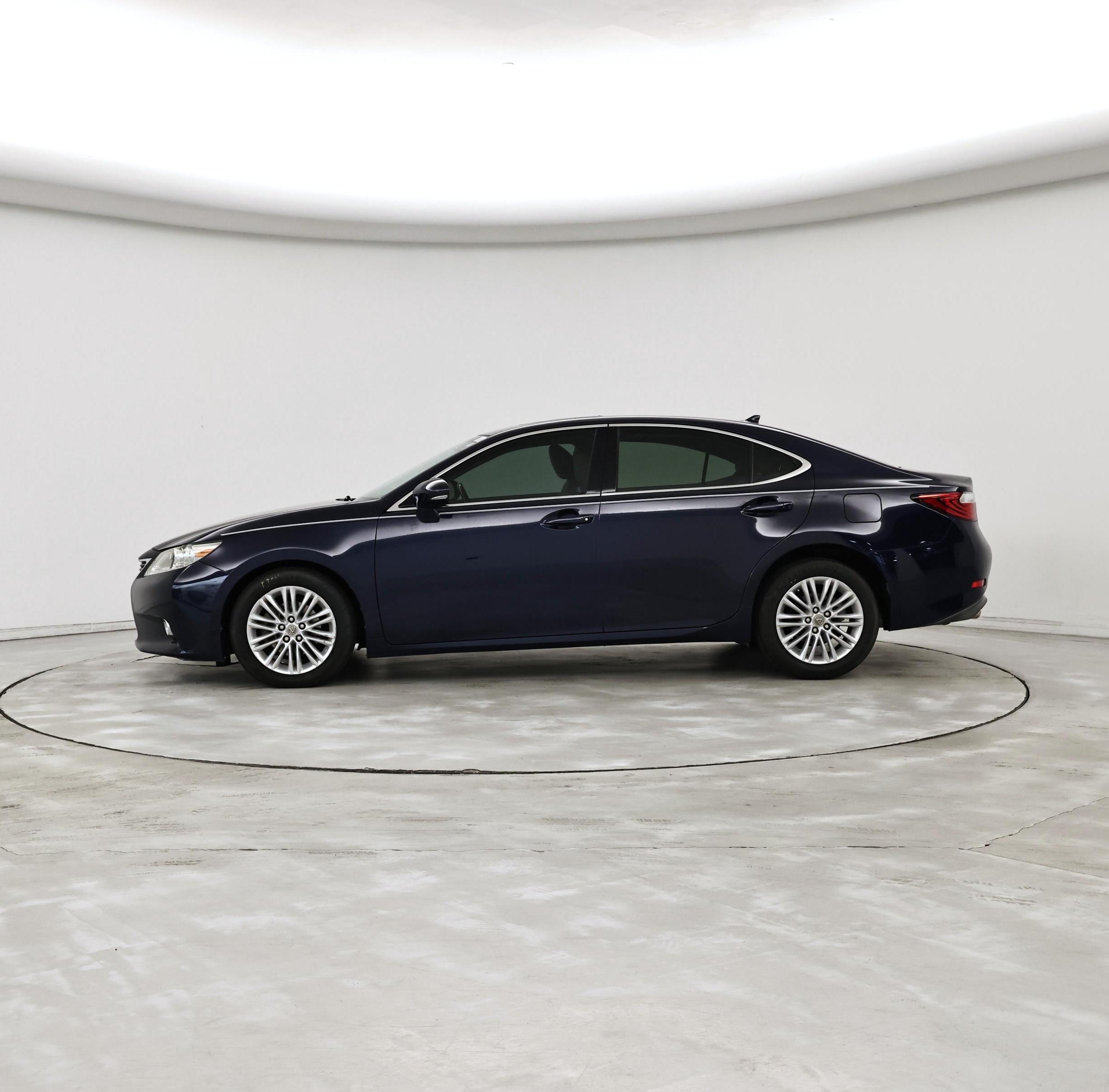 Thumbnail: 2014 Lexus ES - 3