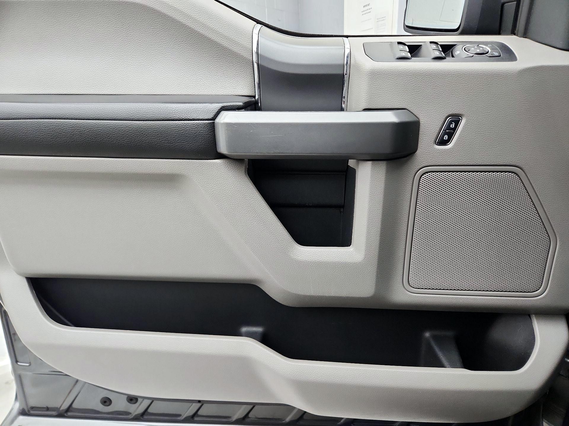 Thumbnail: 2017 Ford F-150 - 12