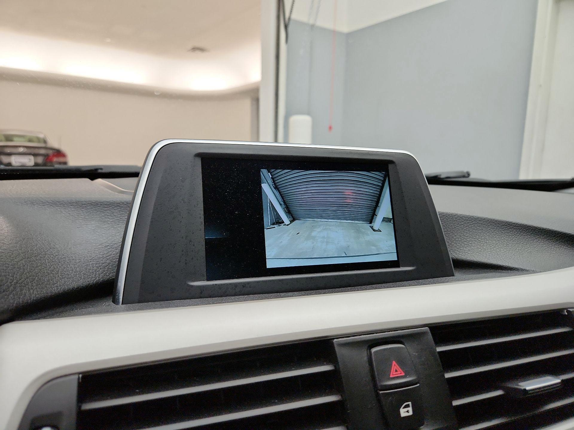 Thumbnail: 2018 BMW 3 Series - 14