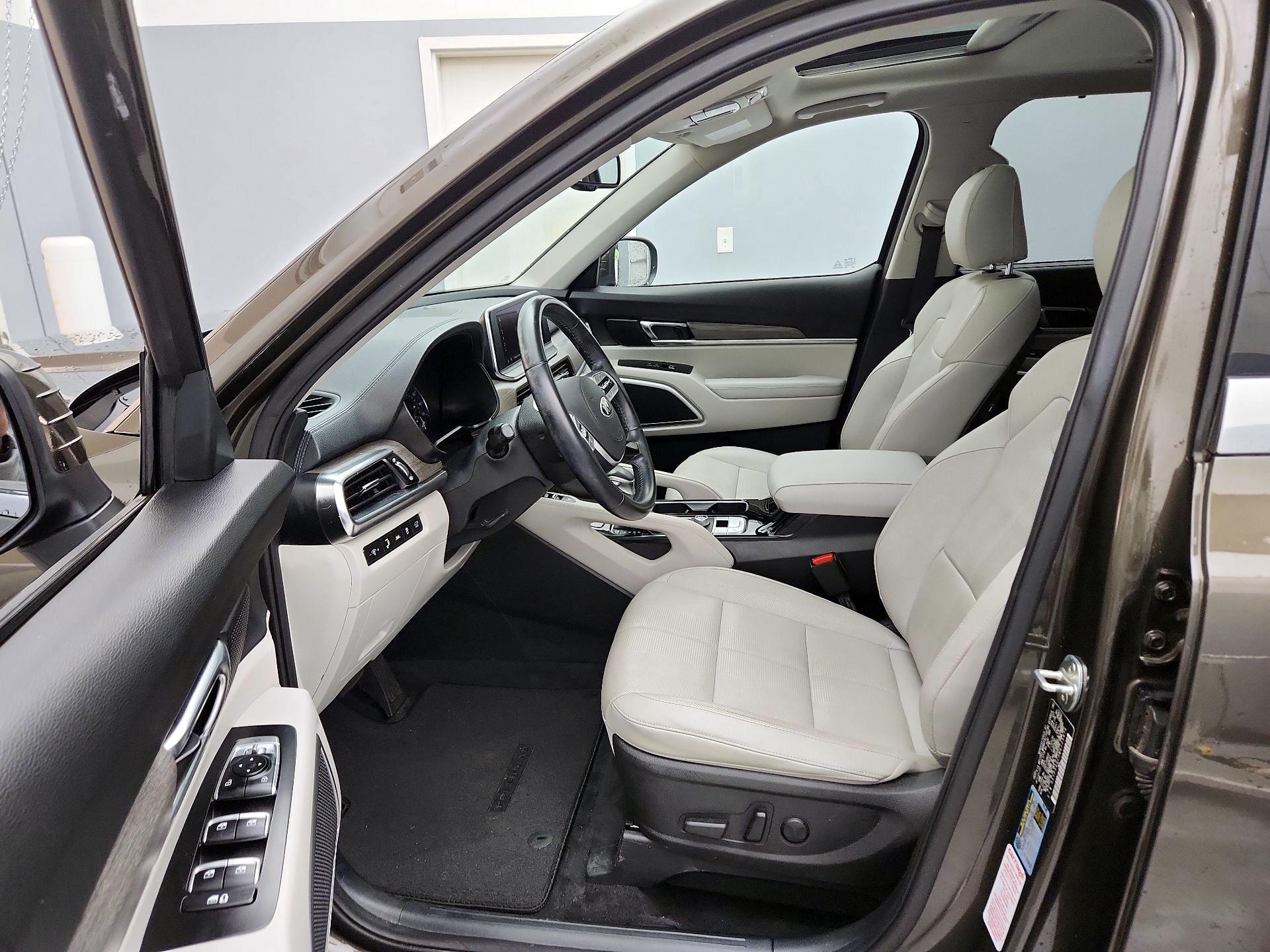 Thumbnail: 2021 Kia Telluride - 11