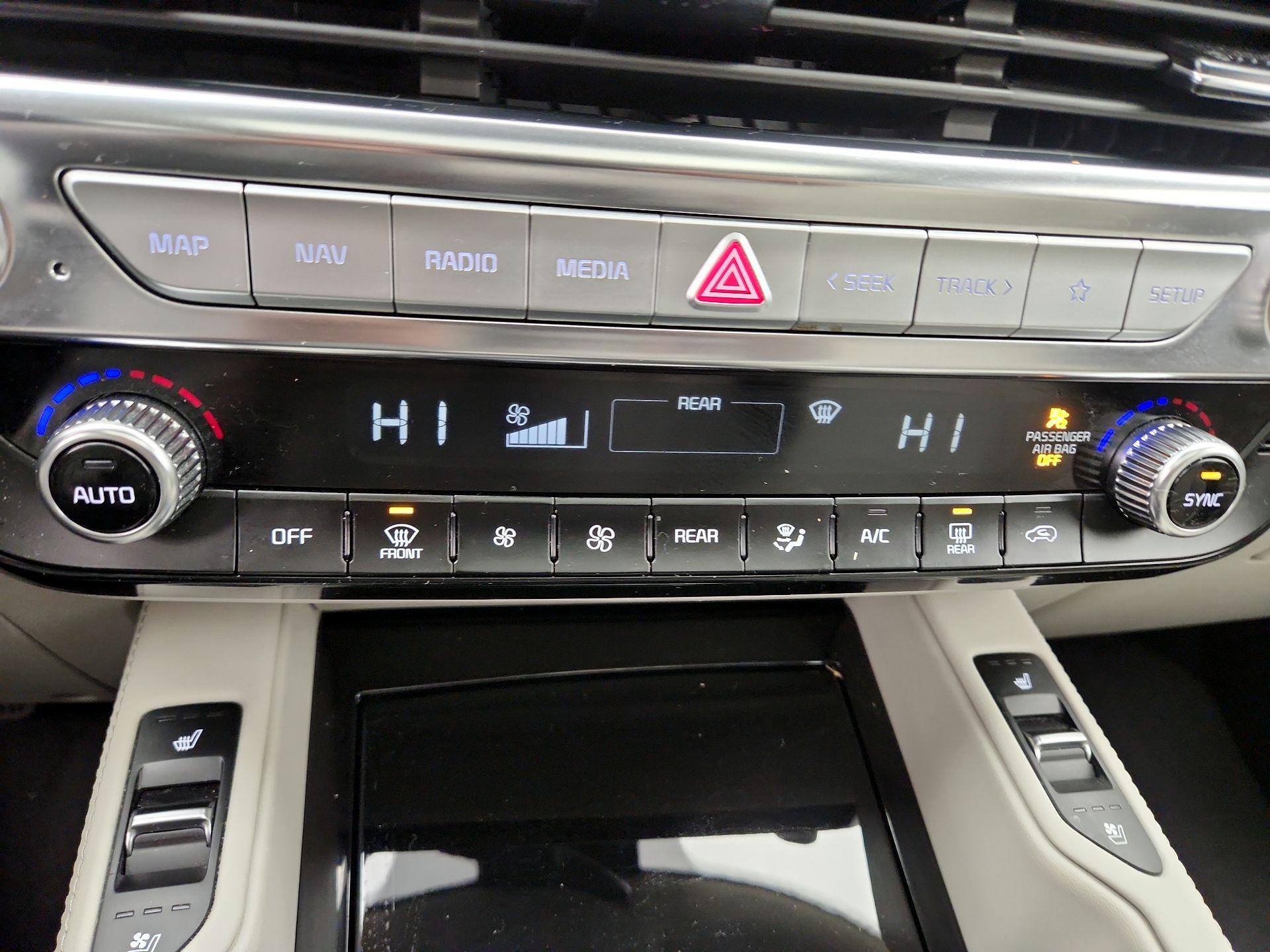 Thumbnail: 2021 Kia Telluride - 17