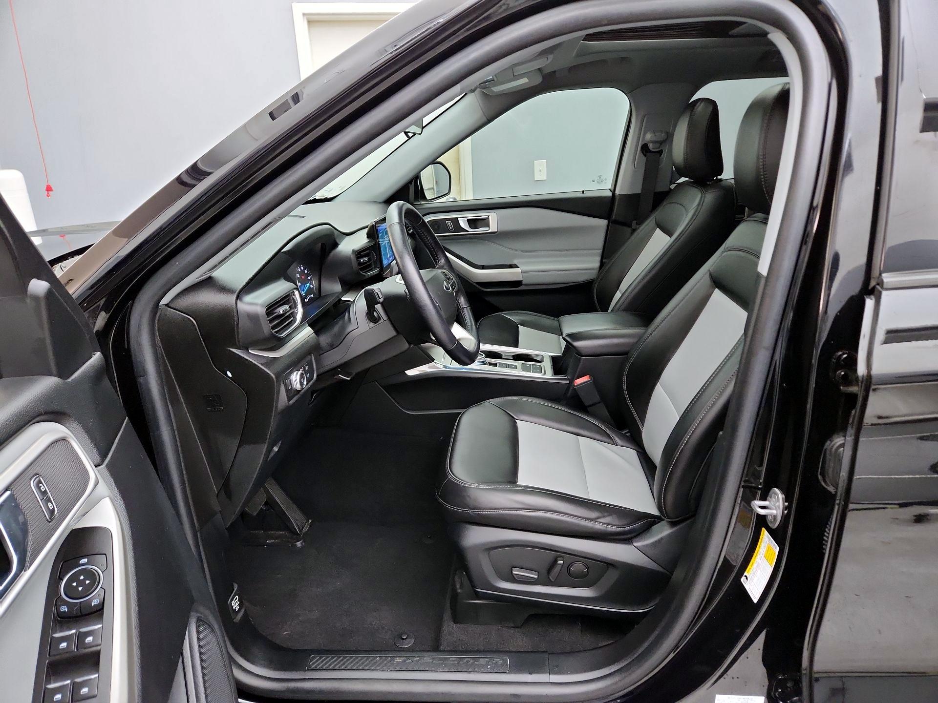 Thumbnail: 2022 Ford Explorer - 11