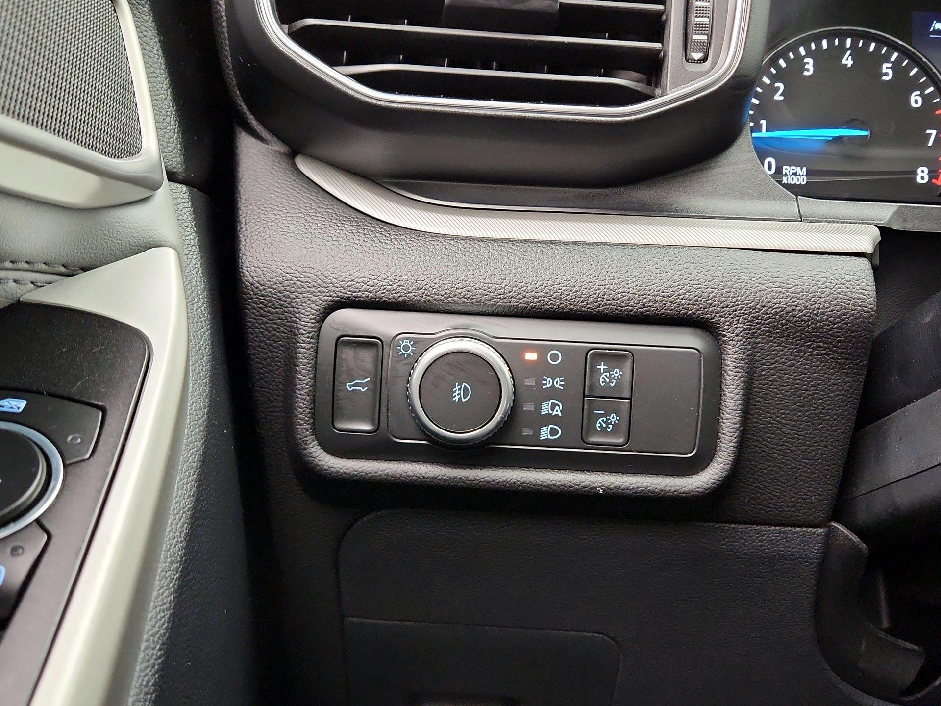 Thumbnail: 2022 Ford Explorer - 13