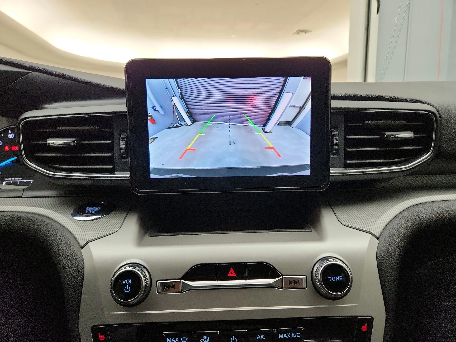 Thumbnail: 2022 Ford Explorer - 15