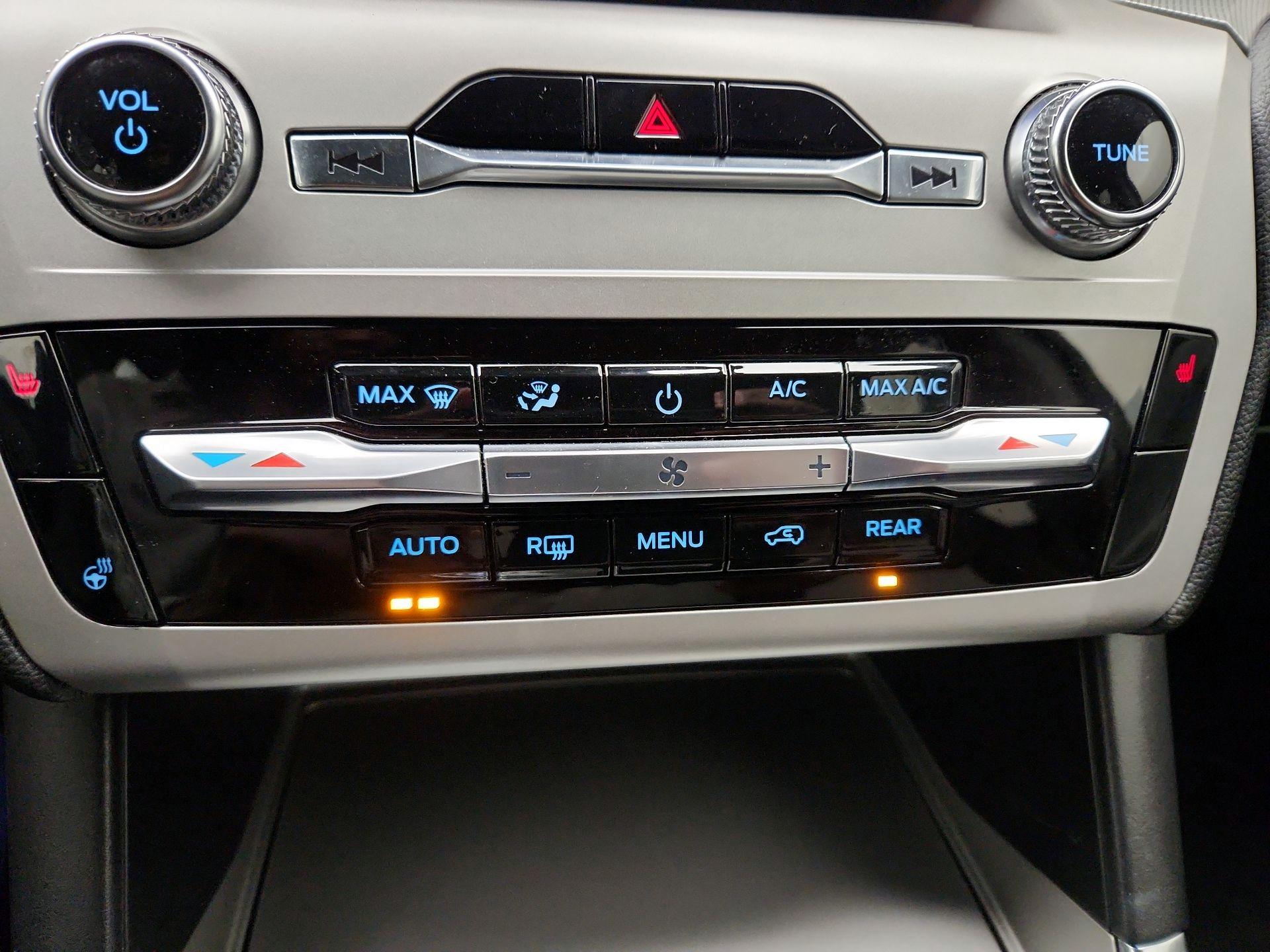 Thumbnail: 2022 Ford Explorer - 17