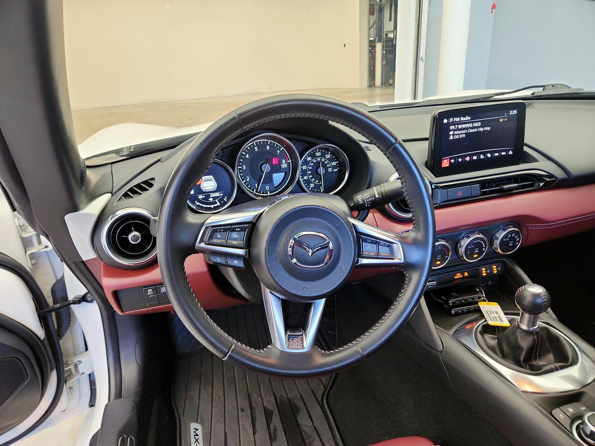 Thumbnail: 2020 Mazda MX-5 Miata - 10