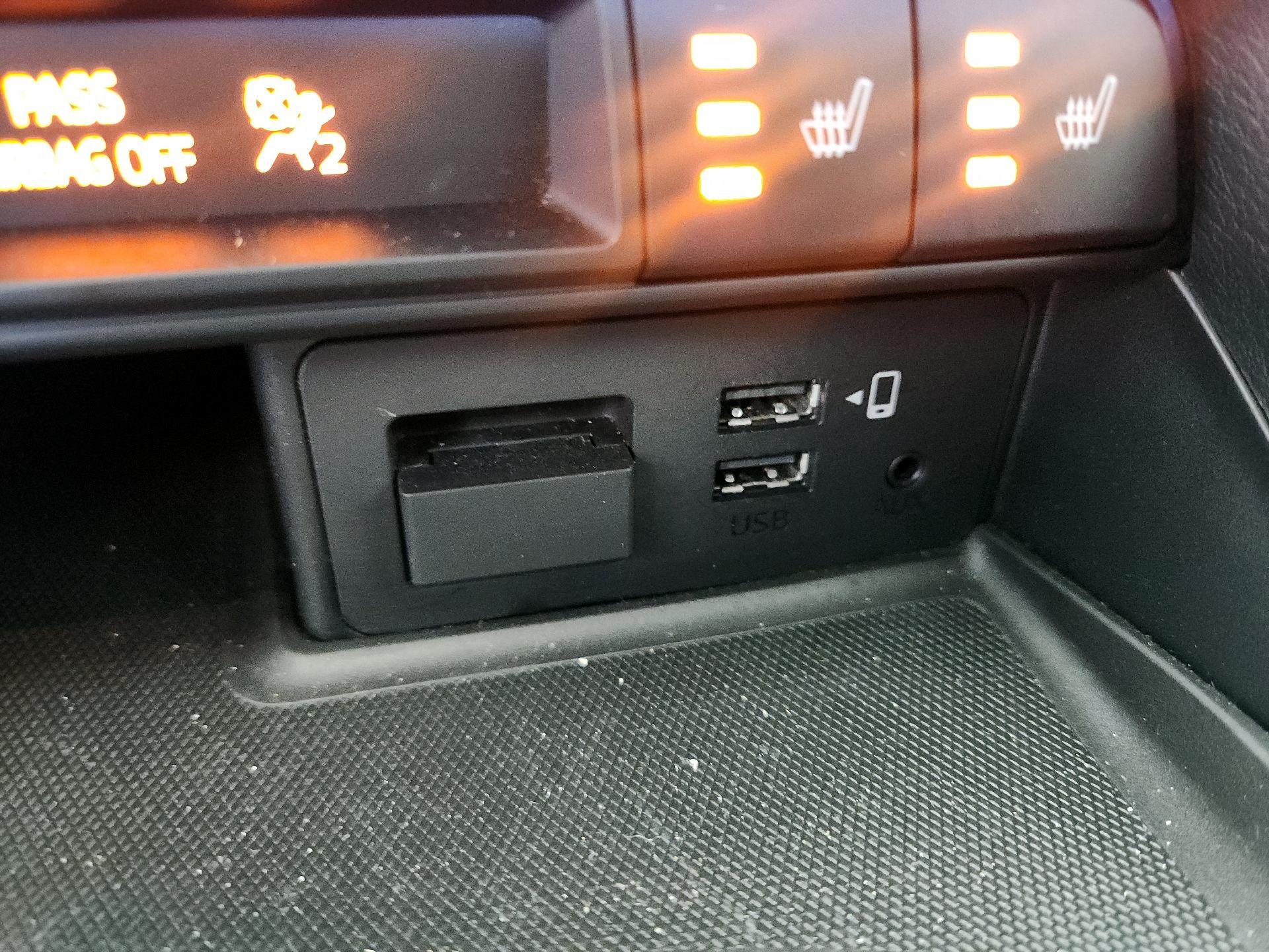 Thumbnail: 2020 Mazda MX-5 Miata - 19