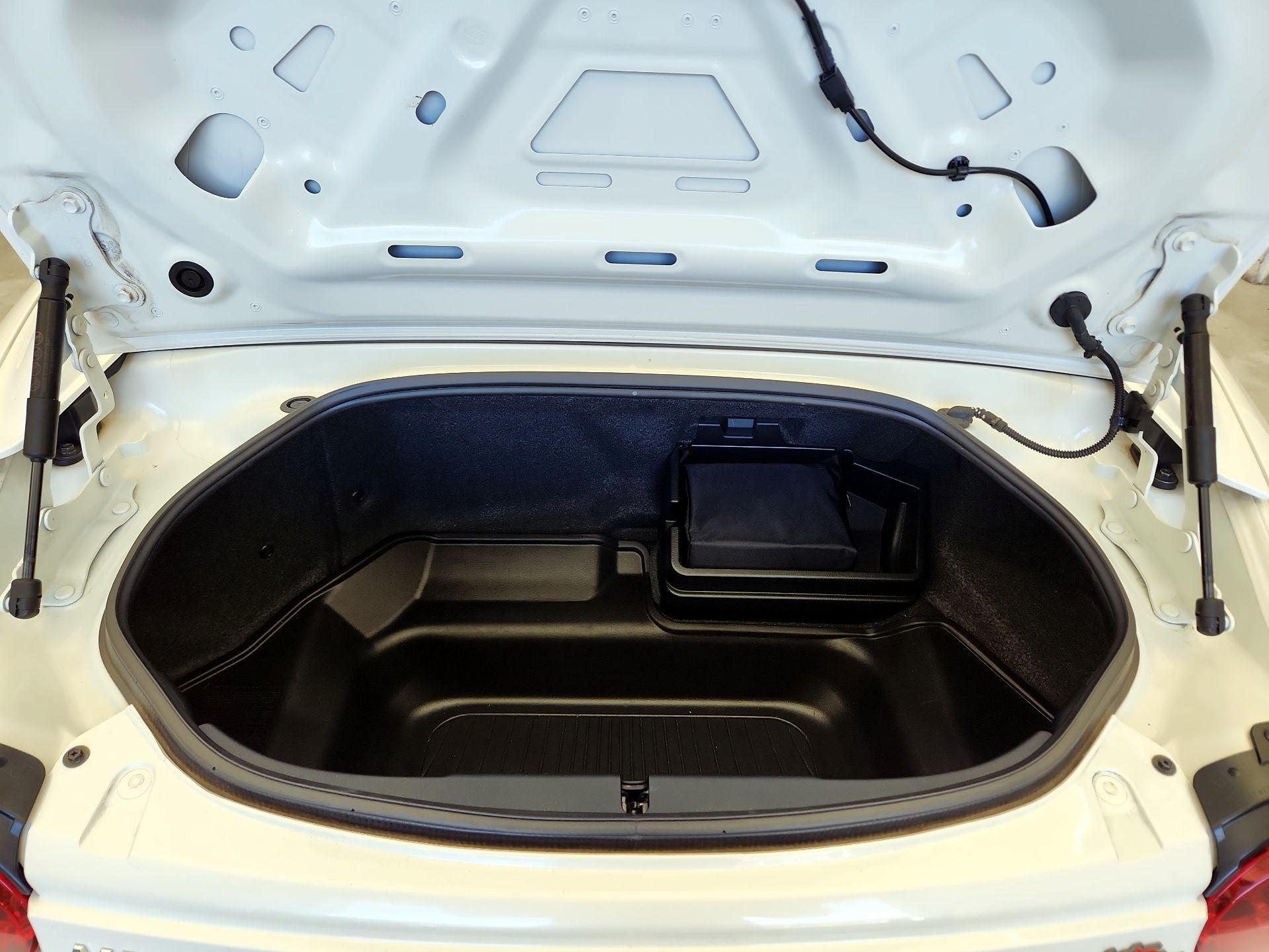 Thumbnail: 2020 Mazda MX-5 Miata - 20