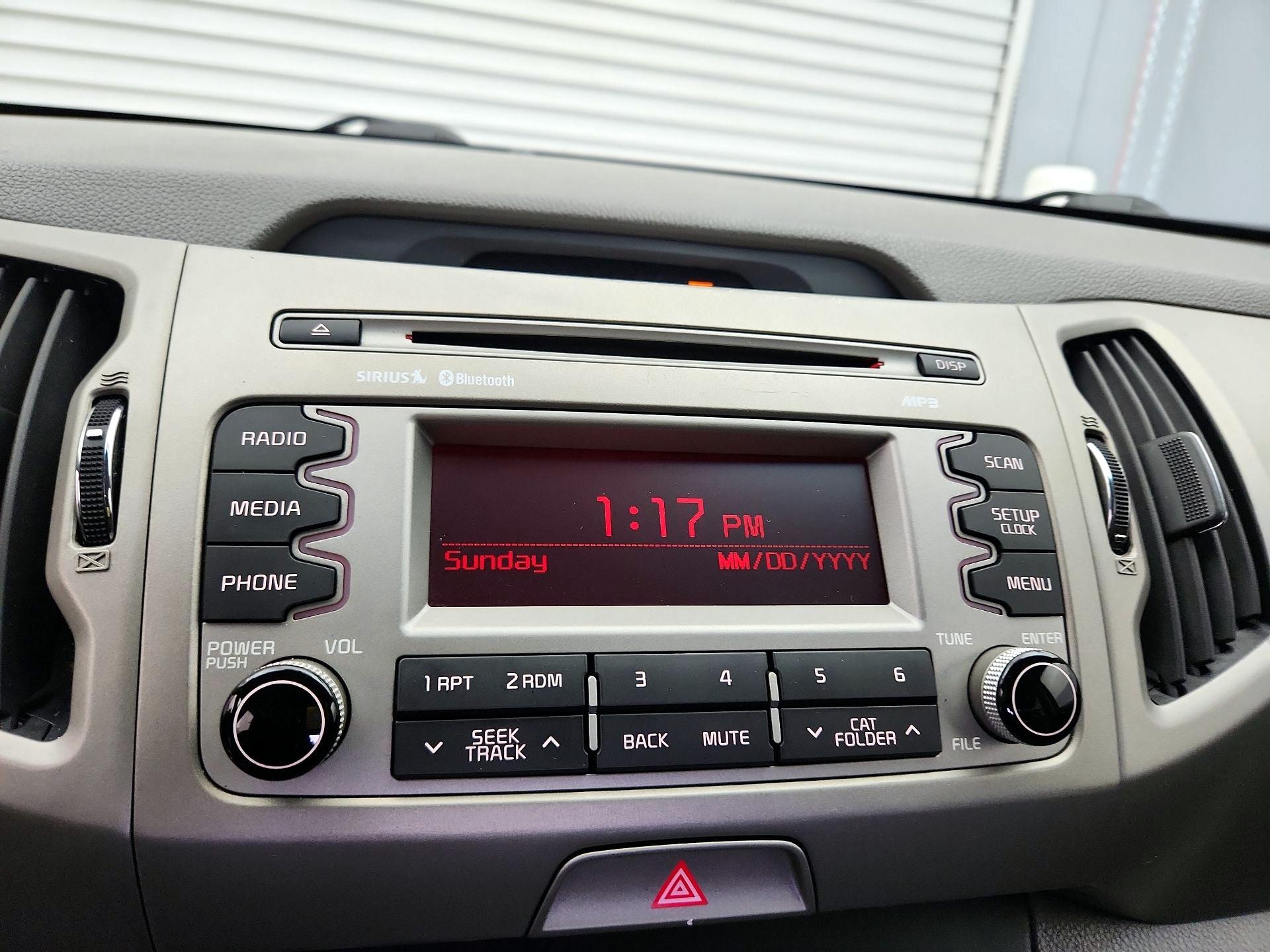 Thumbnail: 2014 Kia Sportage - 14