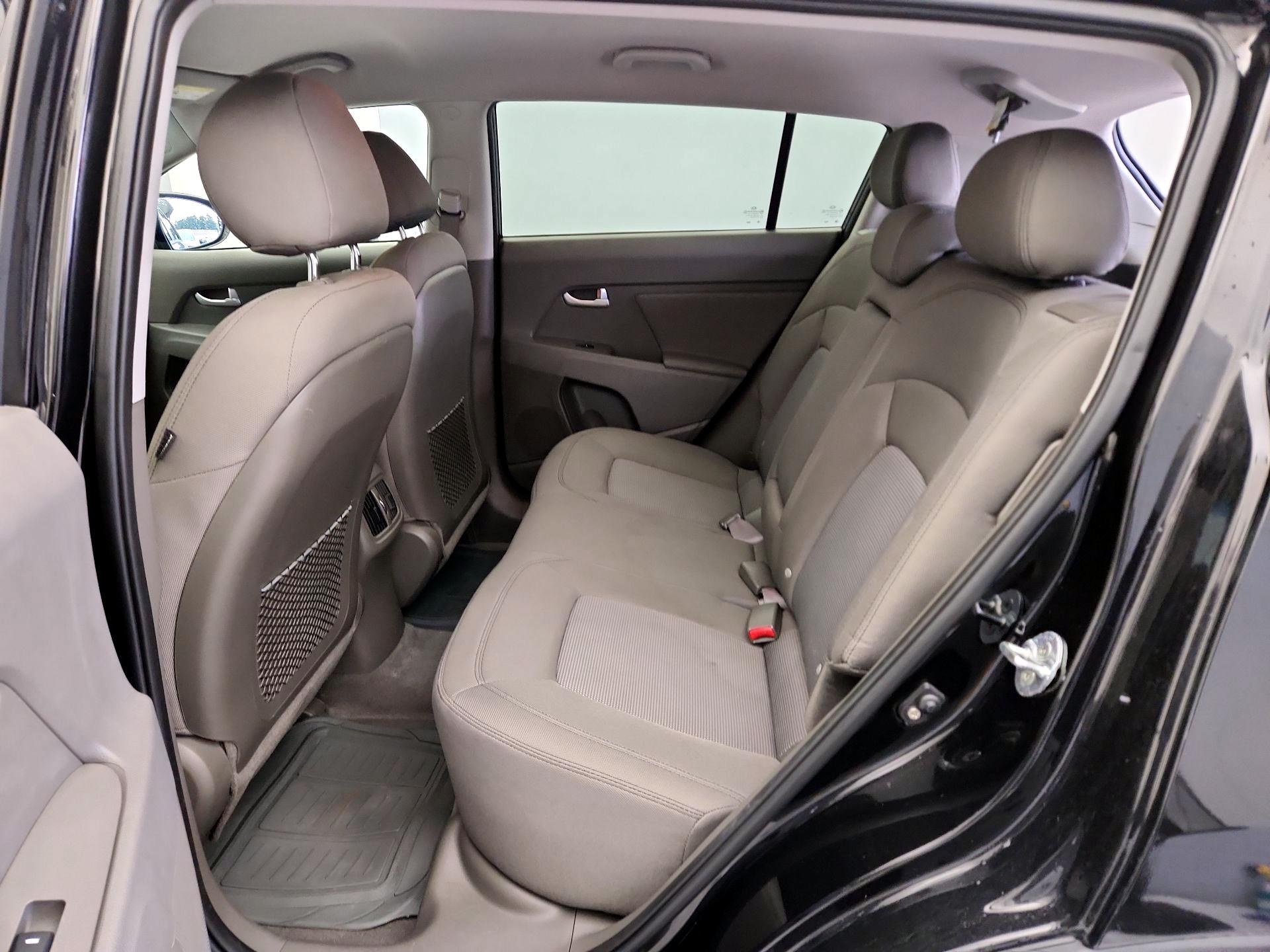 Thumbnail: 2014 Kia Sportage - 18