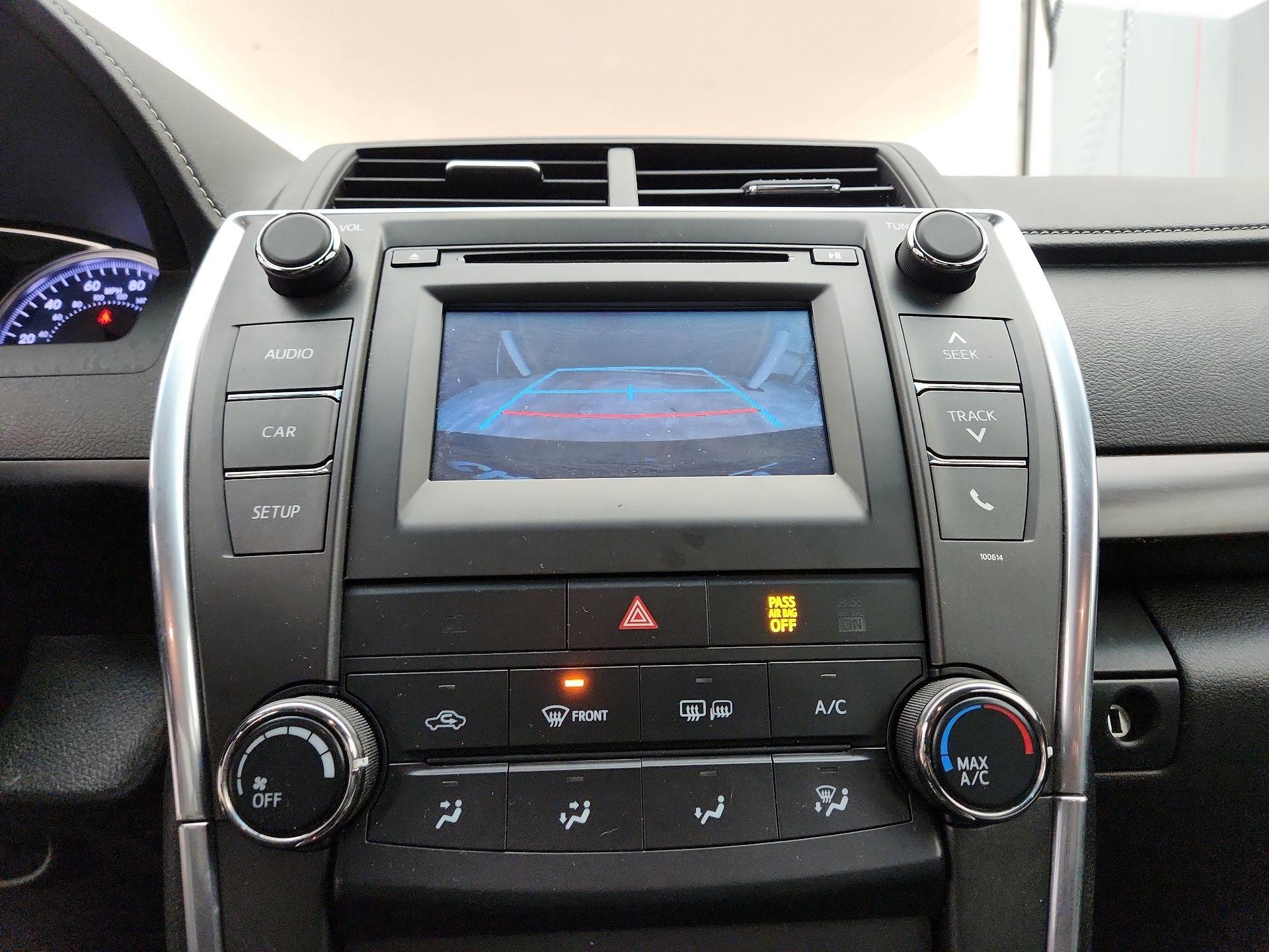 Thumbnail: 2017 Toyota Camry - 14